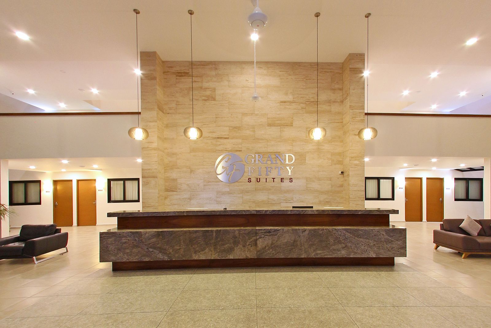 Grand Fifty Suites