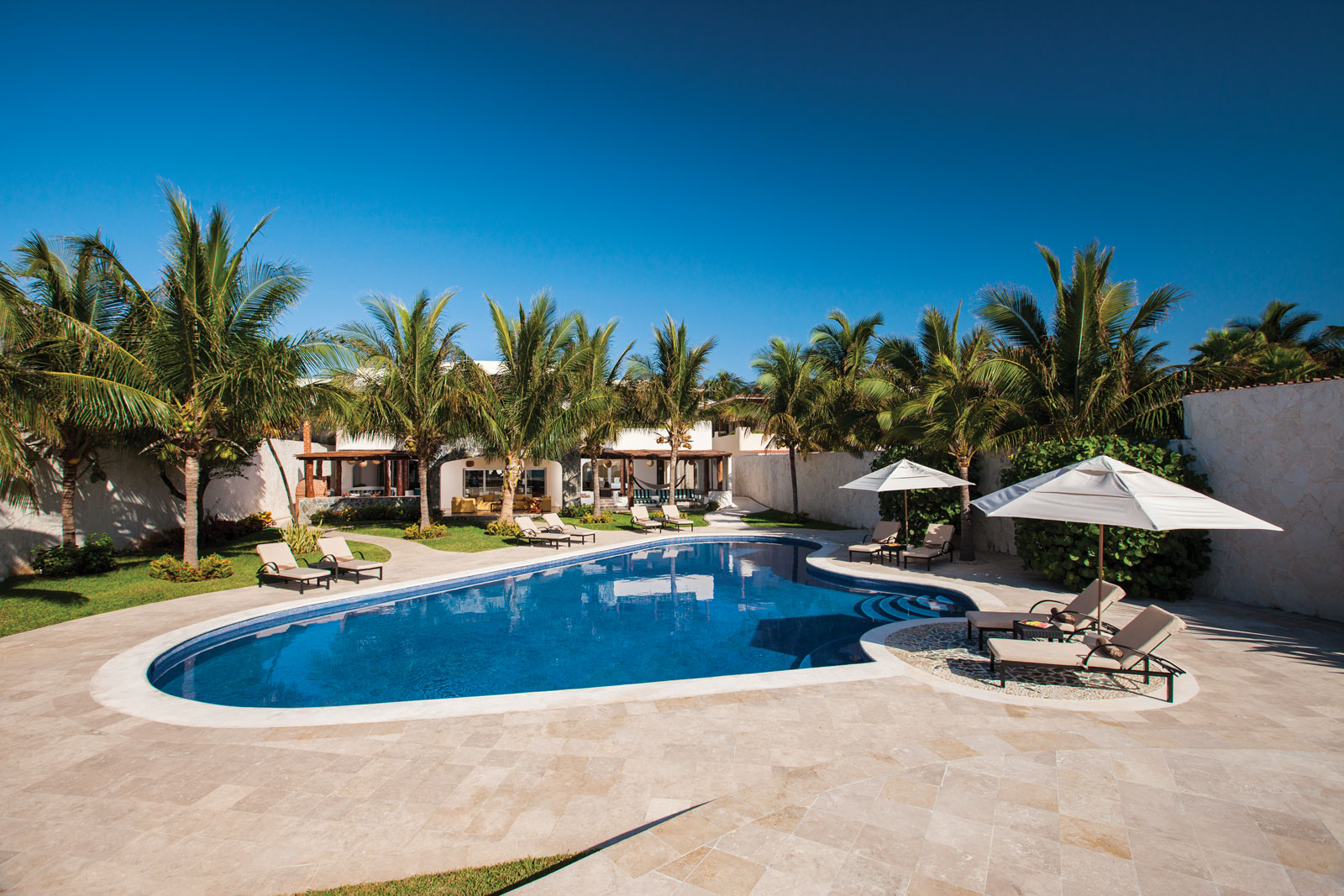 Azul Villa Carola