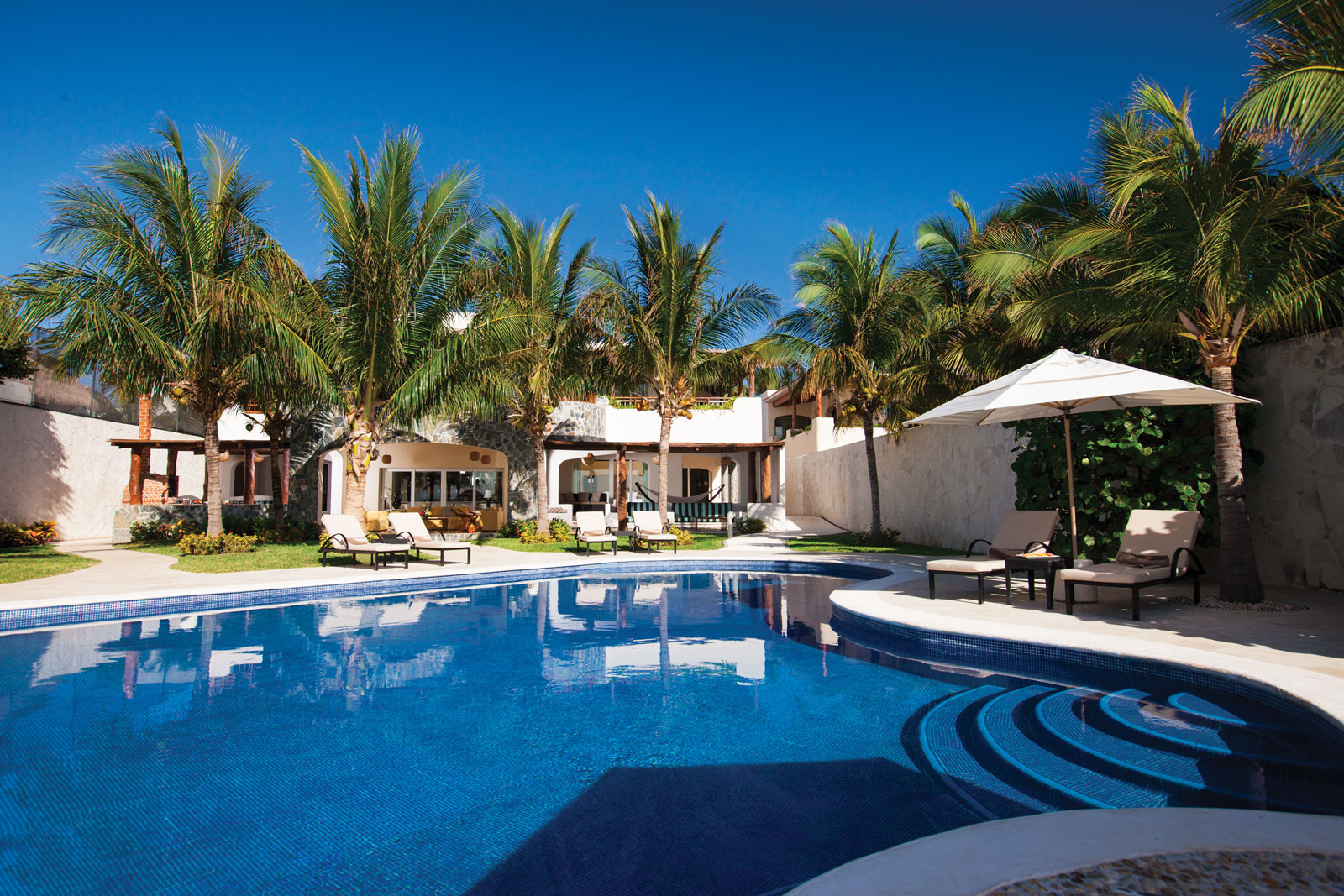 Azul Villa Carola