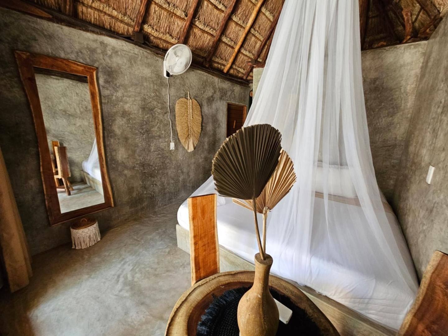 Cabanas Playa Condesa Tulum