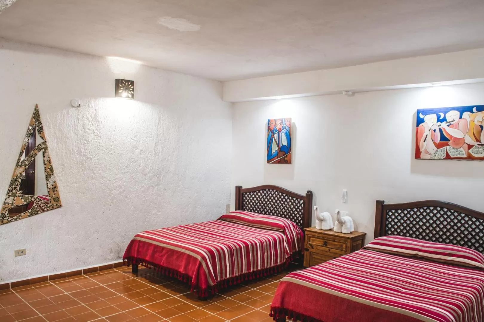 L.Hotelito
