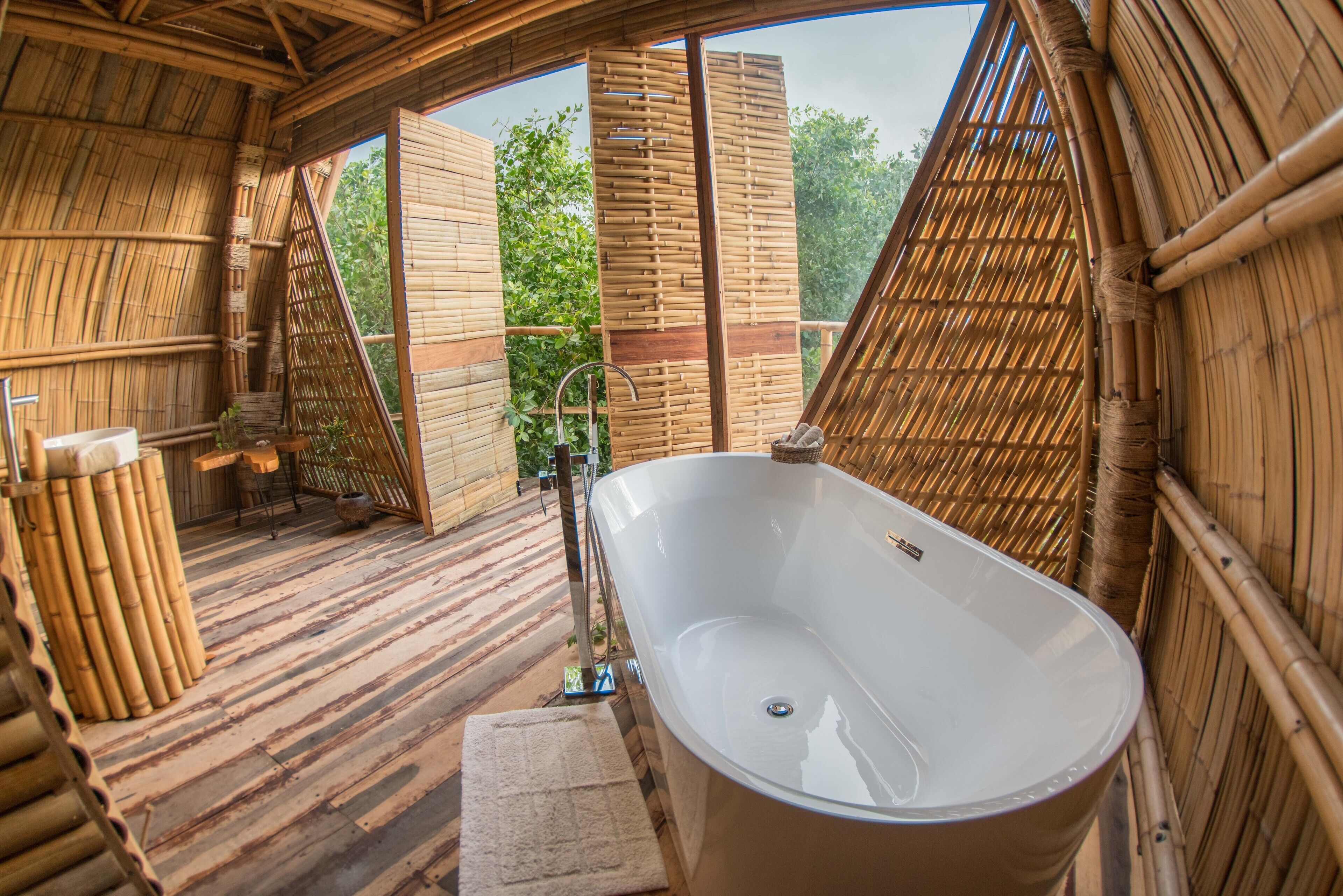 Mamasan Treehouses & Cabins