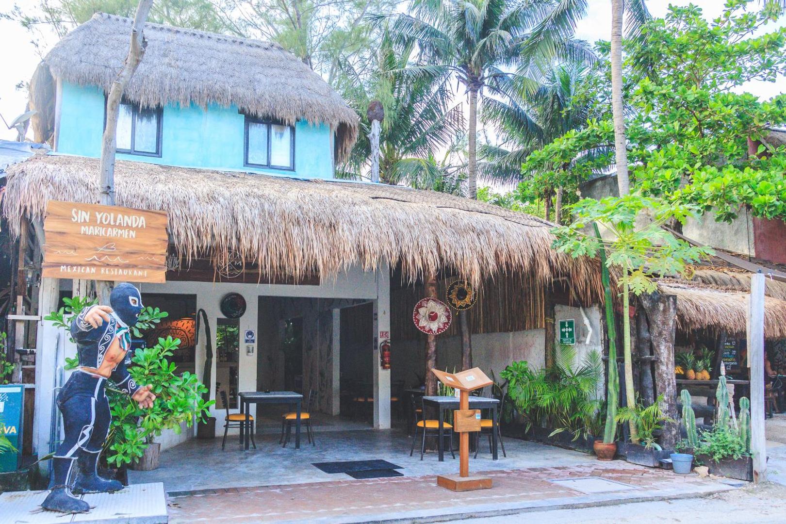 Mar & Carmen Beach Hostal