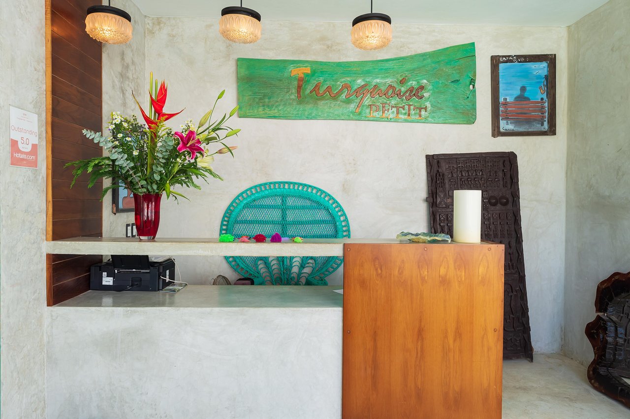 Turquoise Petit Hotel