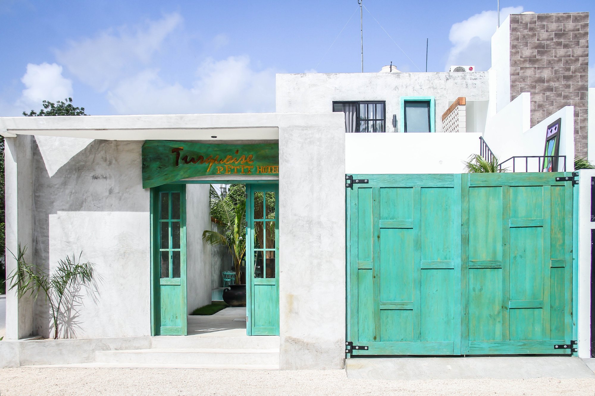 Turquoise Petit Hotel
