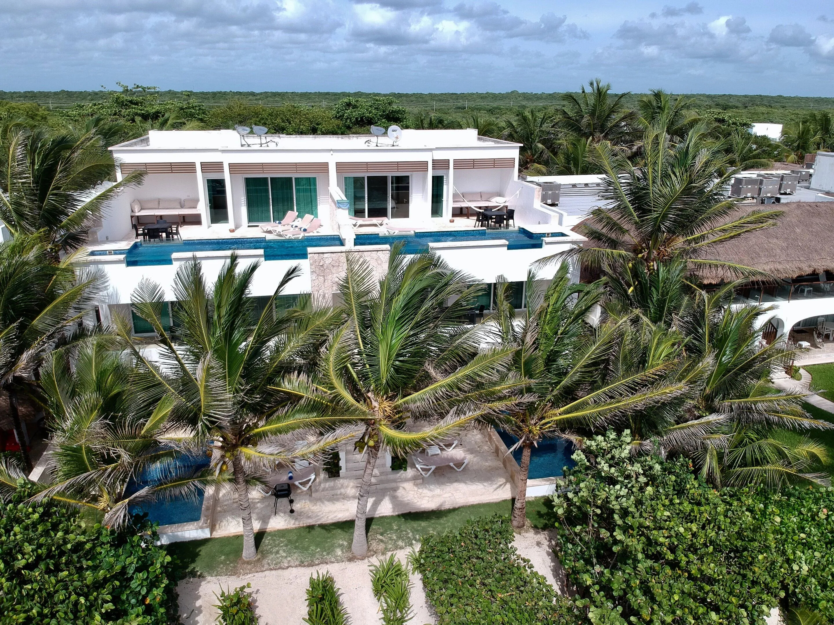 Casa Coral Luxury Condos