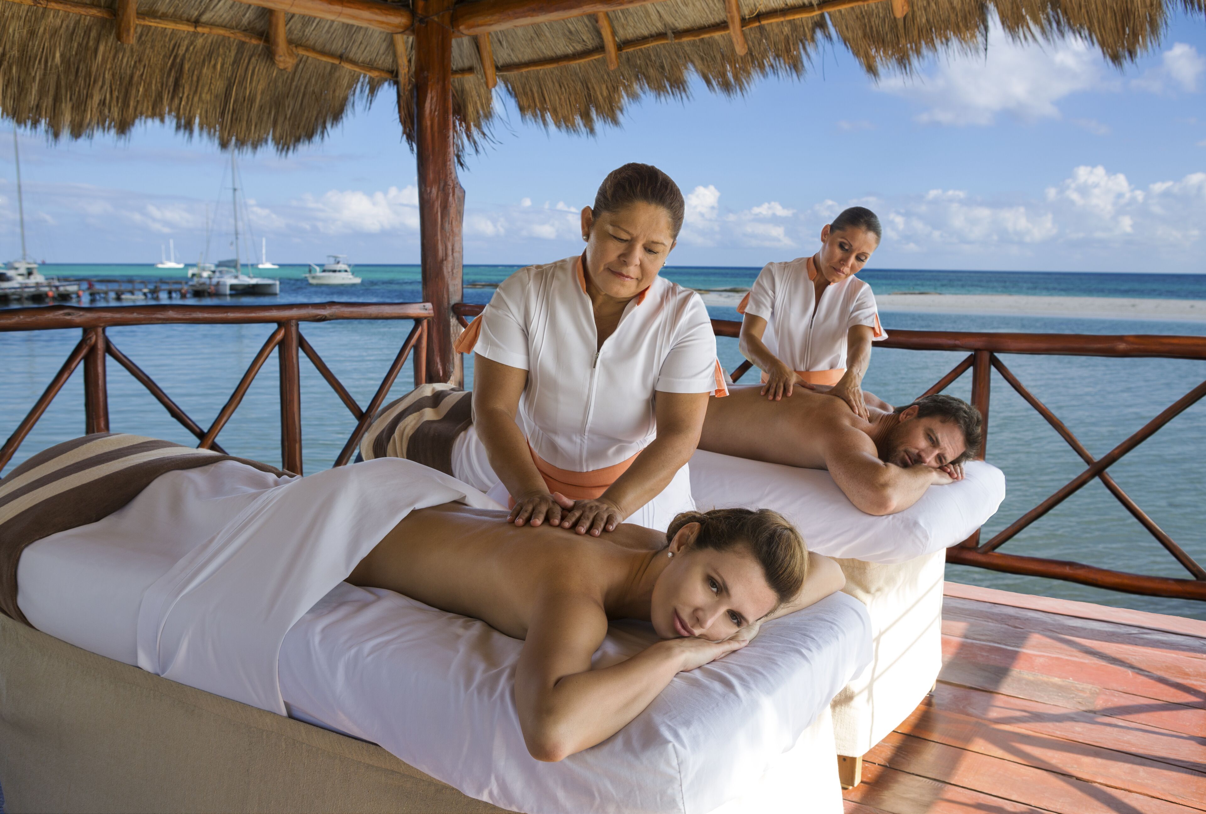 El Dorado Seaside Suites Catamarán, Cenote & More Inclusive
