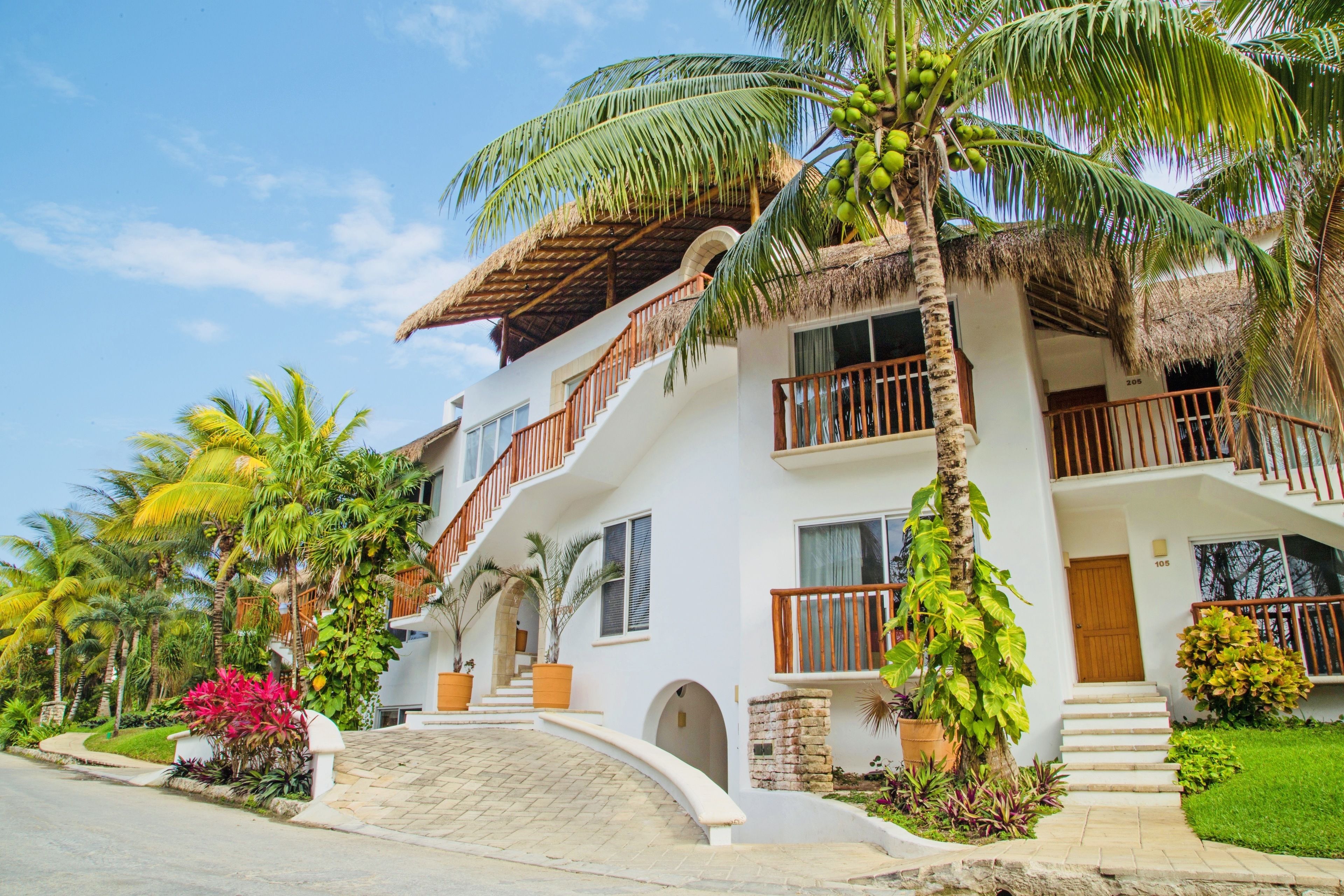 Las Villas Akumal 2B-14 by SkyRun