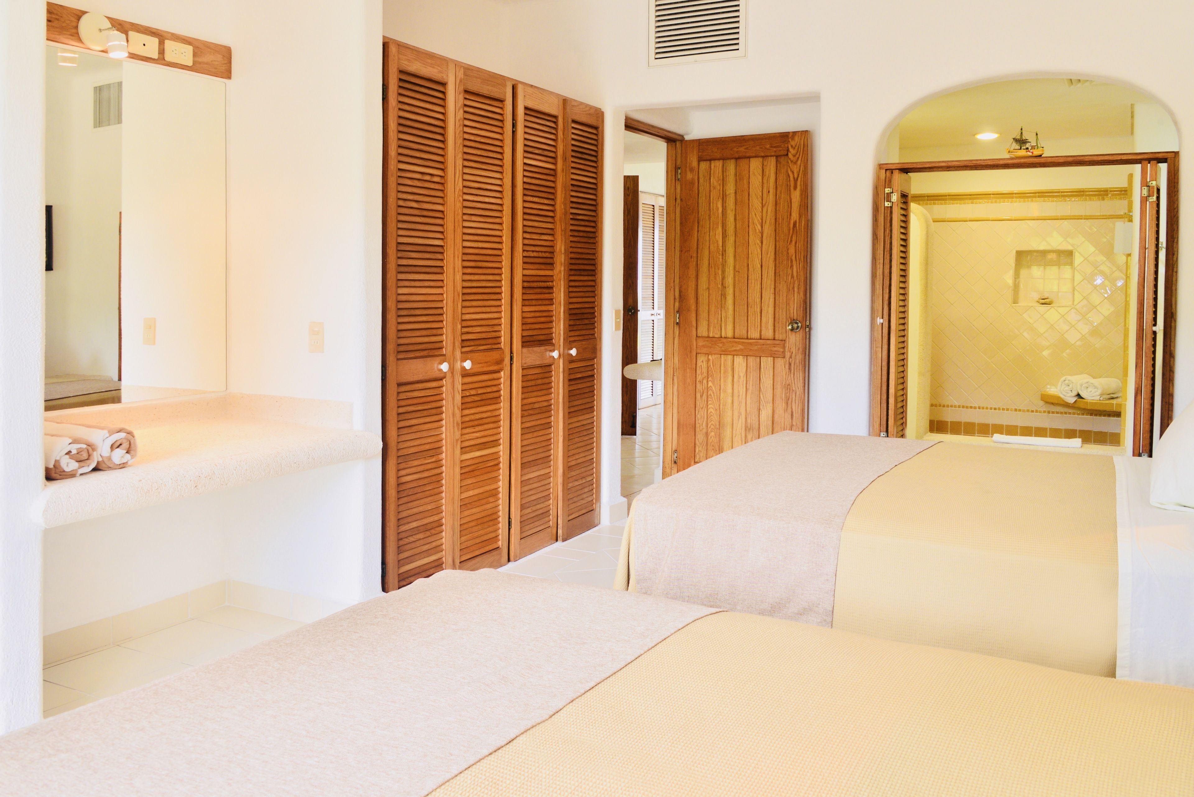 Las Villas Akumal 2B-14 by SkyRun