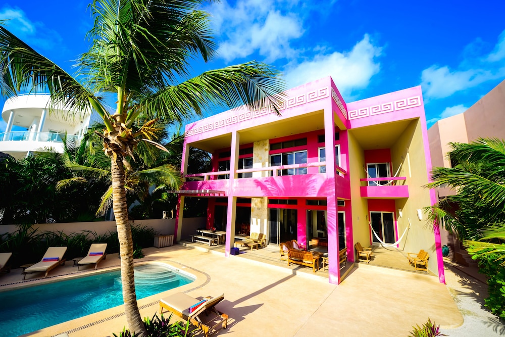 Villa Alma Rosa by RMH