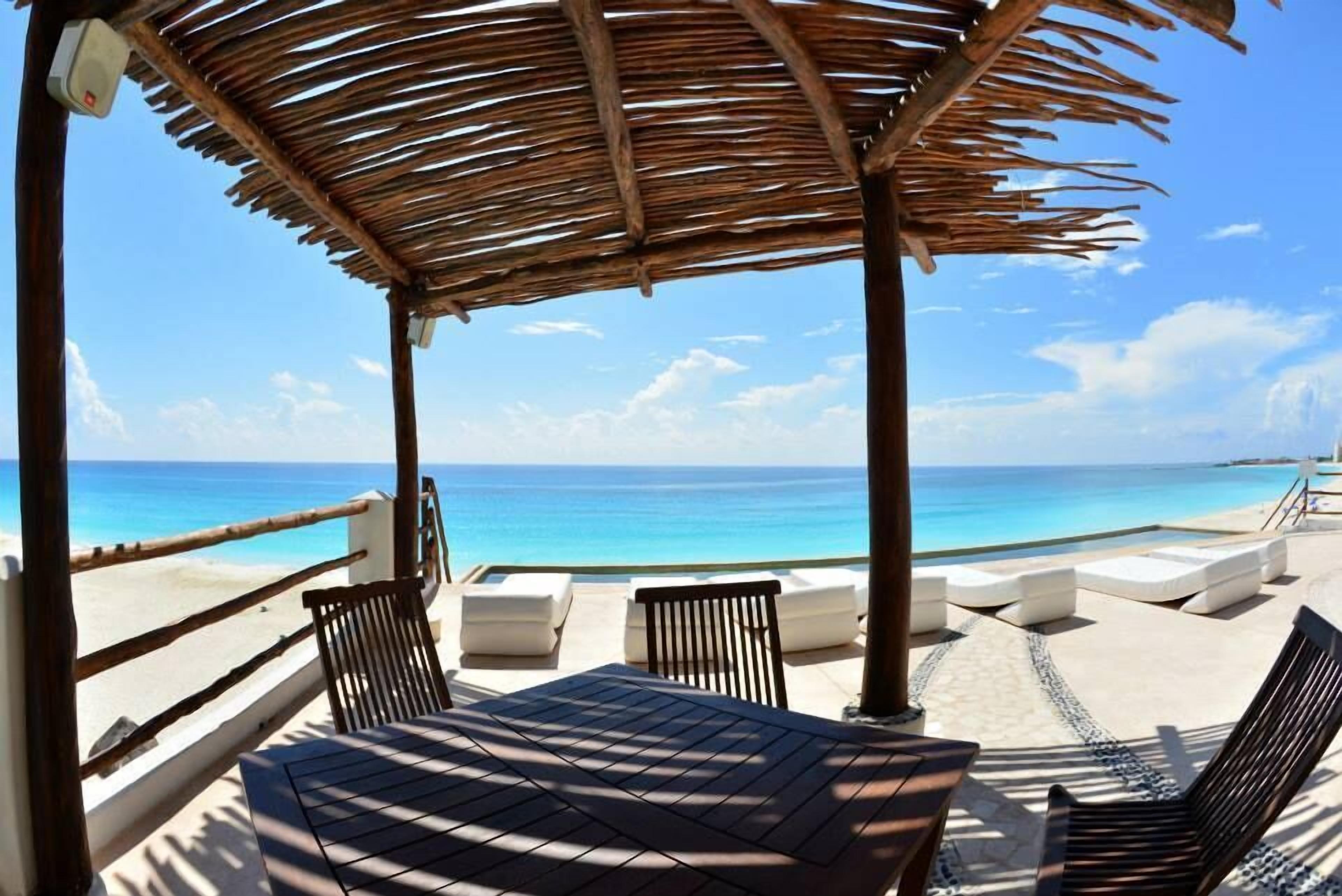BSEA Cancun Plaza