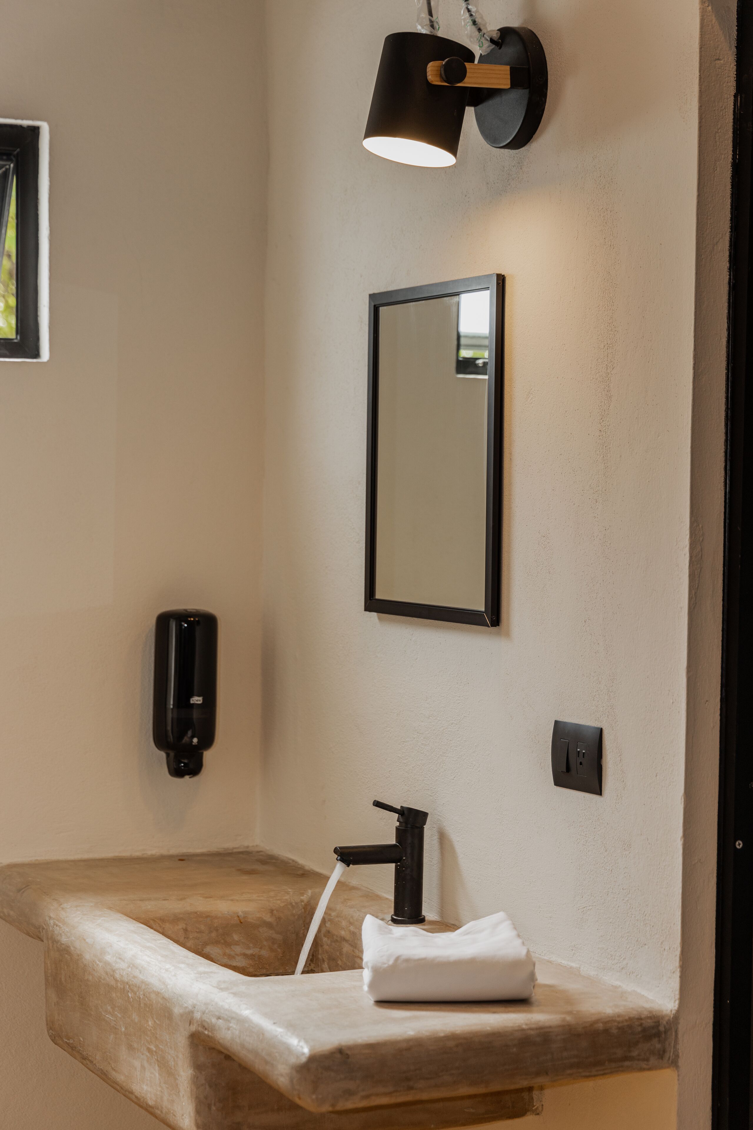Caleta Hostel