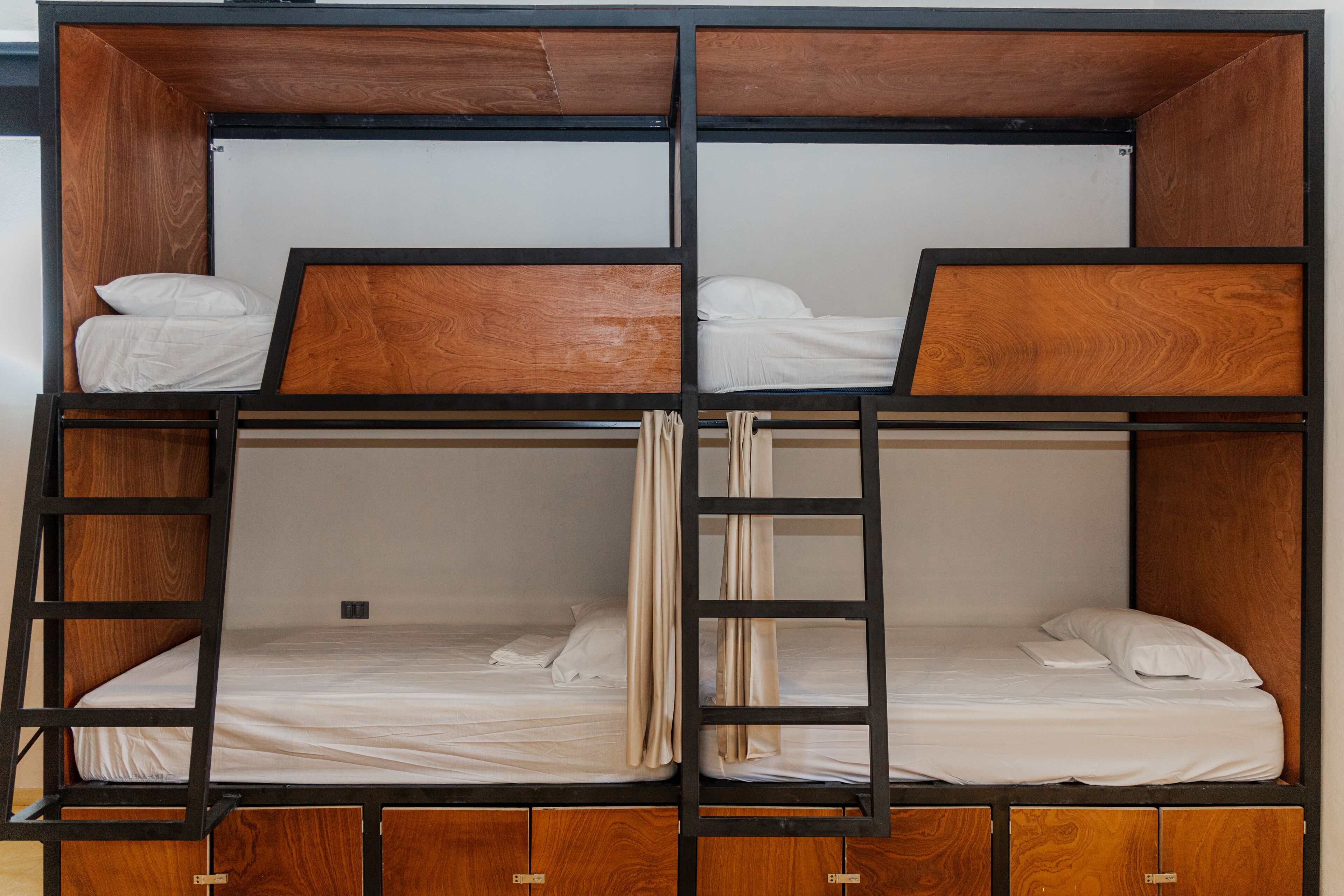 Caleta Hostel