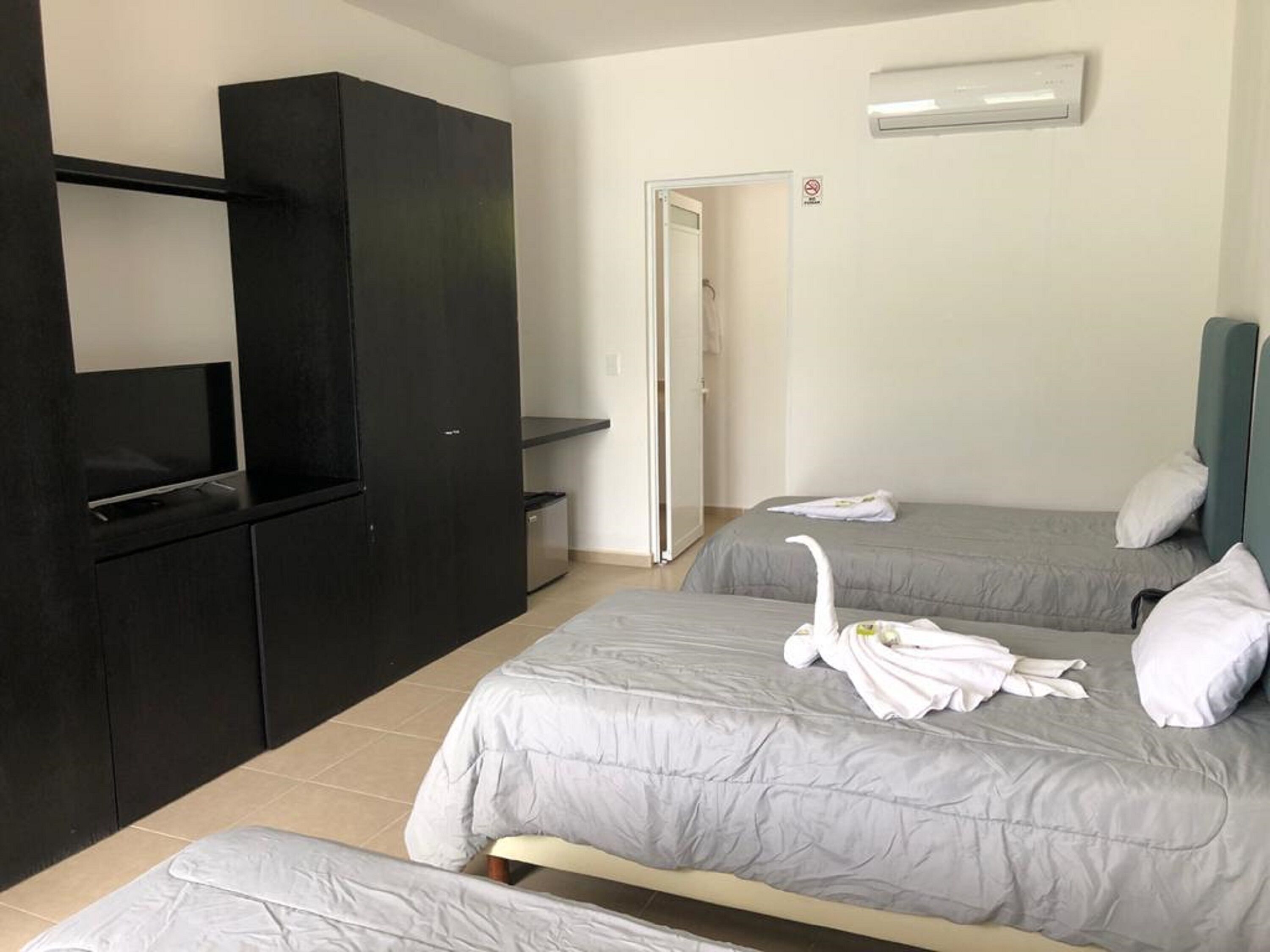 Cancun Tennis Inn