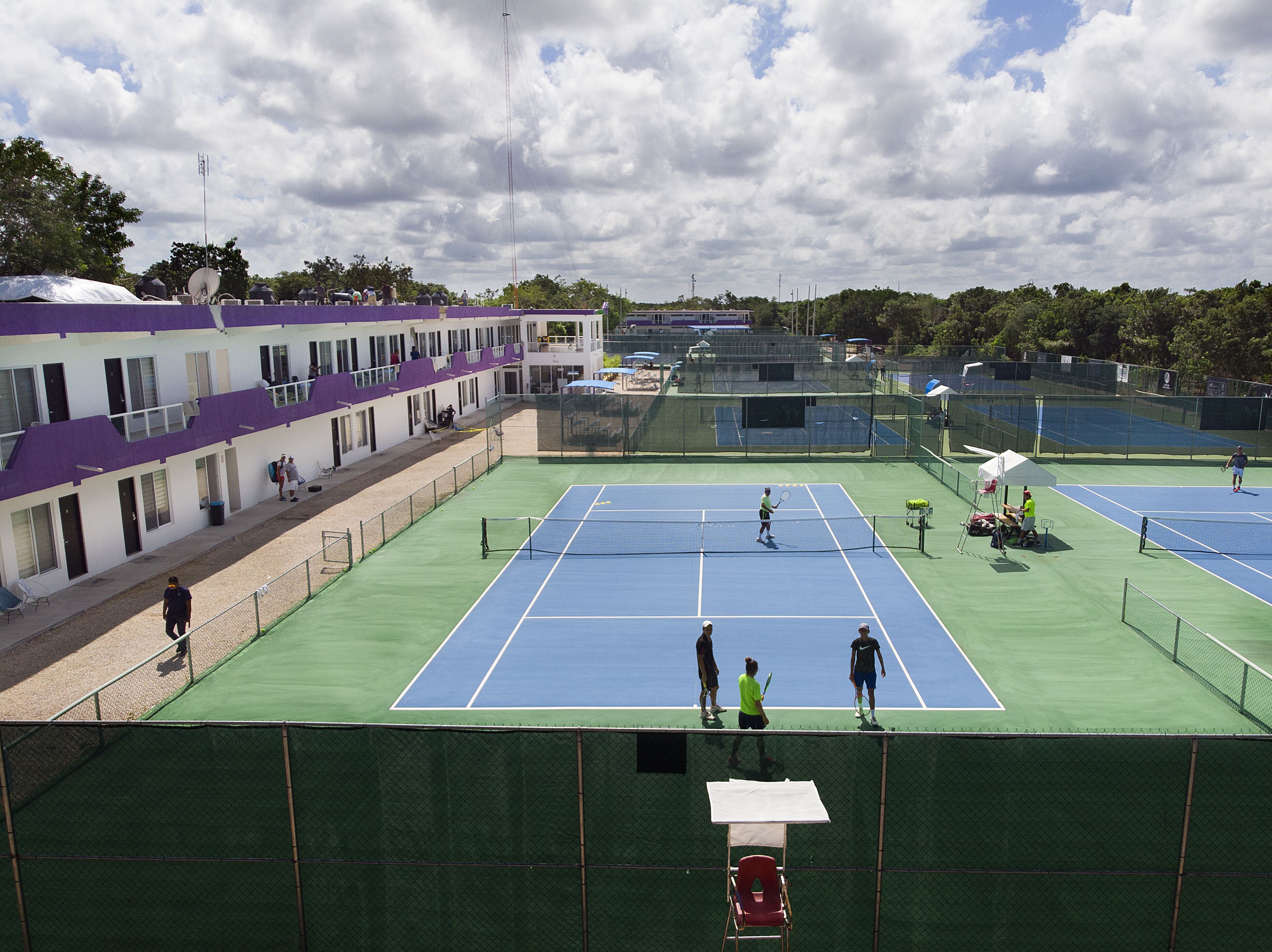 Cancun Tennis Inn