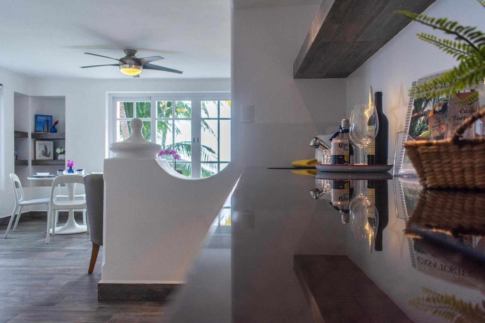 Casa Tortugas Boutique Hotel