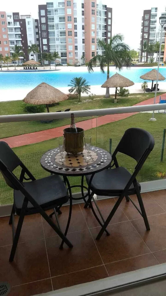 Dreams Lagoon