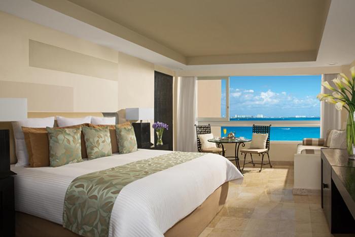 Dreams Sands Cancun Resort & Spa