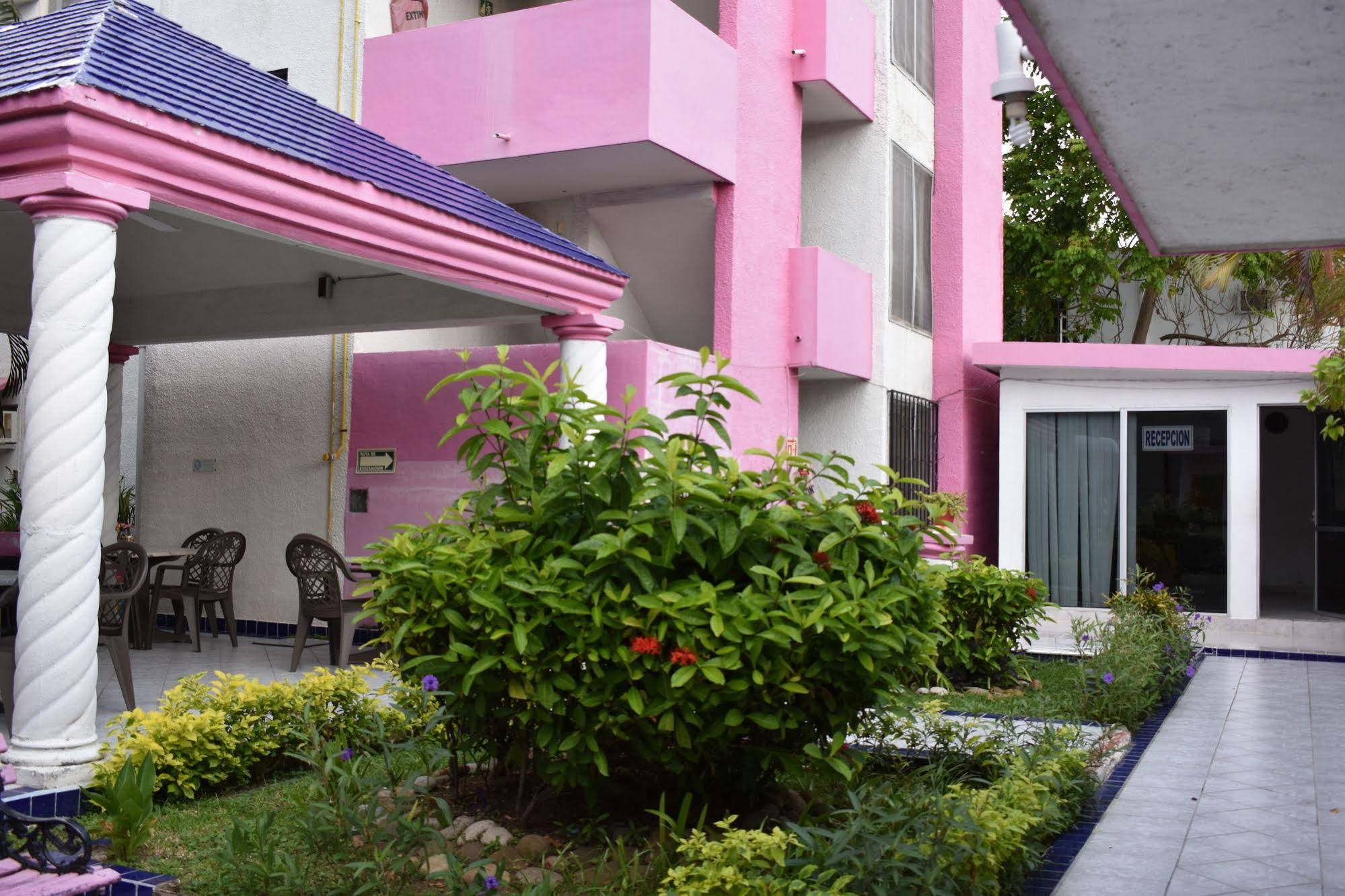 Garden Suites Cancun
