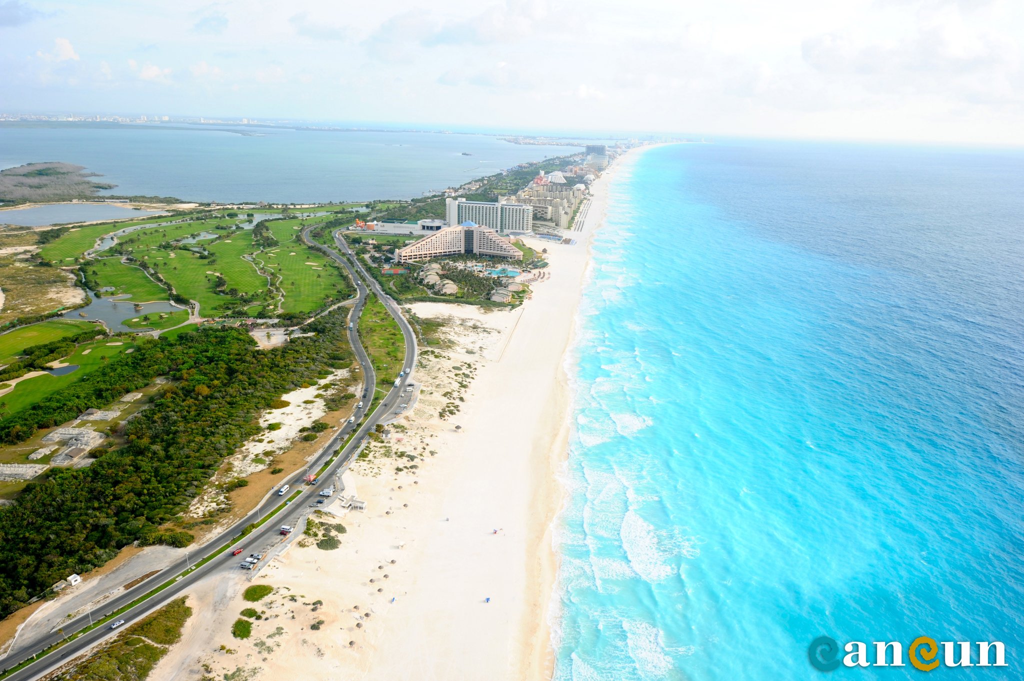 Holiday Inn Express Cancun Zonaera