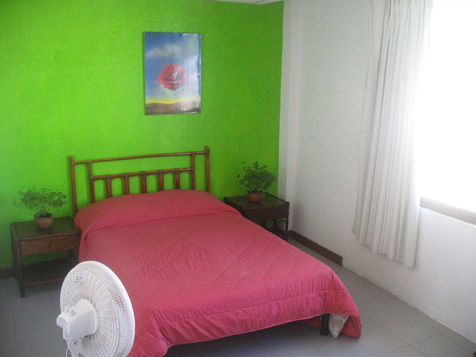 Hostel Mundo Maya