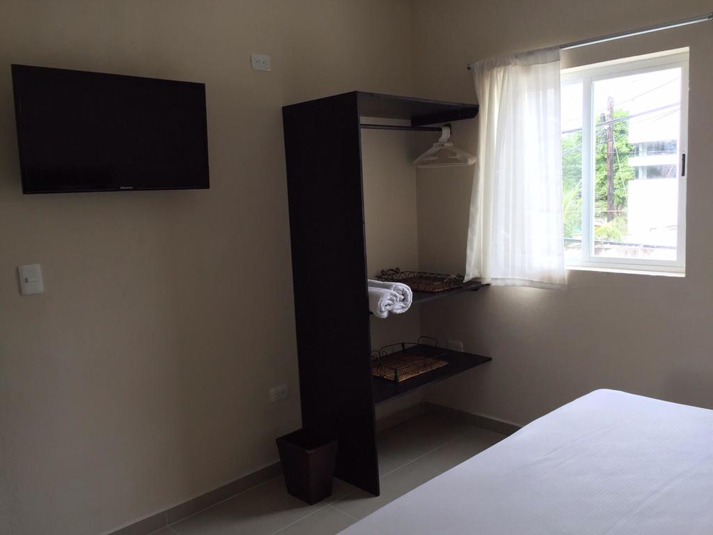 Hostel Whyz 4 You