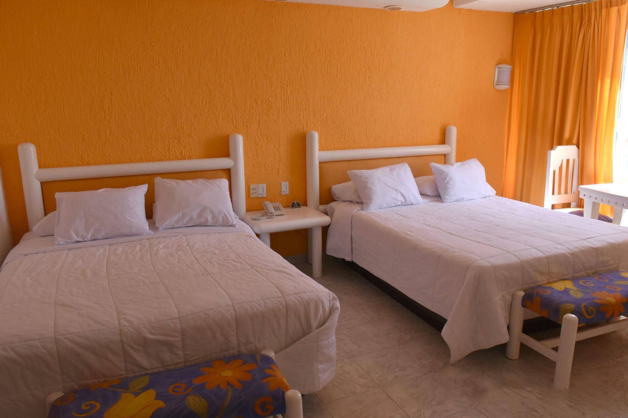 Hotel Solymar Cancun Beach Resort by Sol y Mar Condo