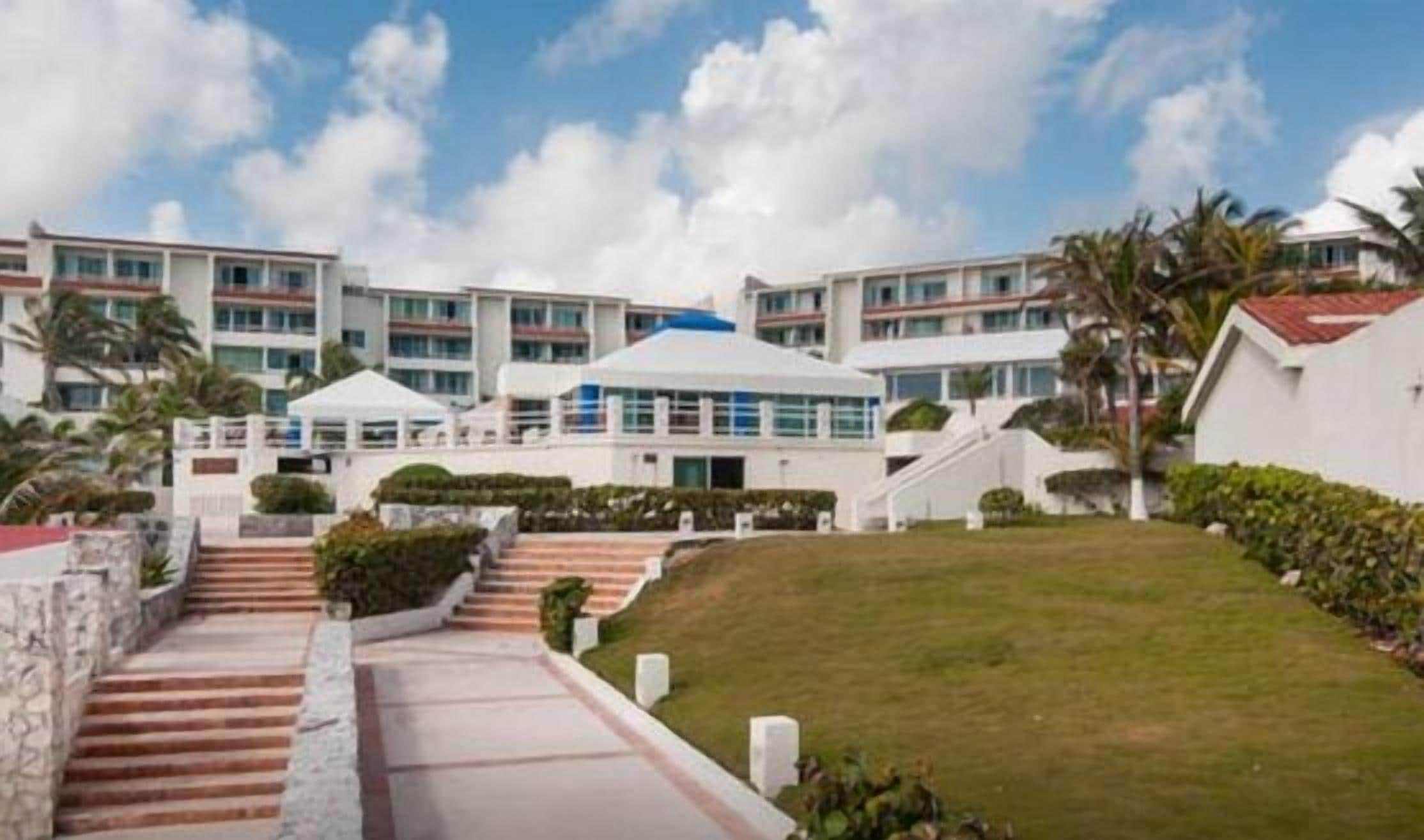 Hotel Solymar Cancun Beach Resort by Solymar Condos