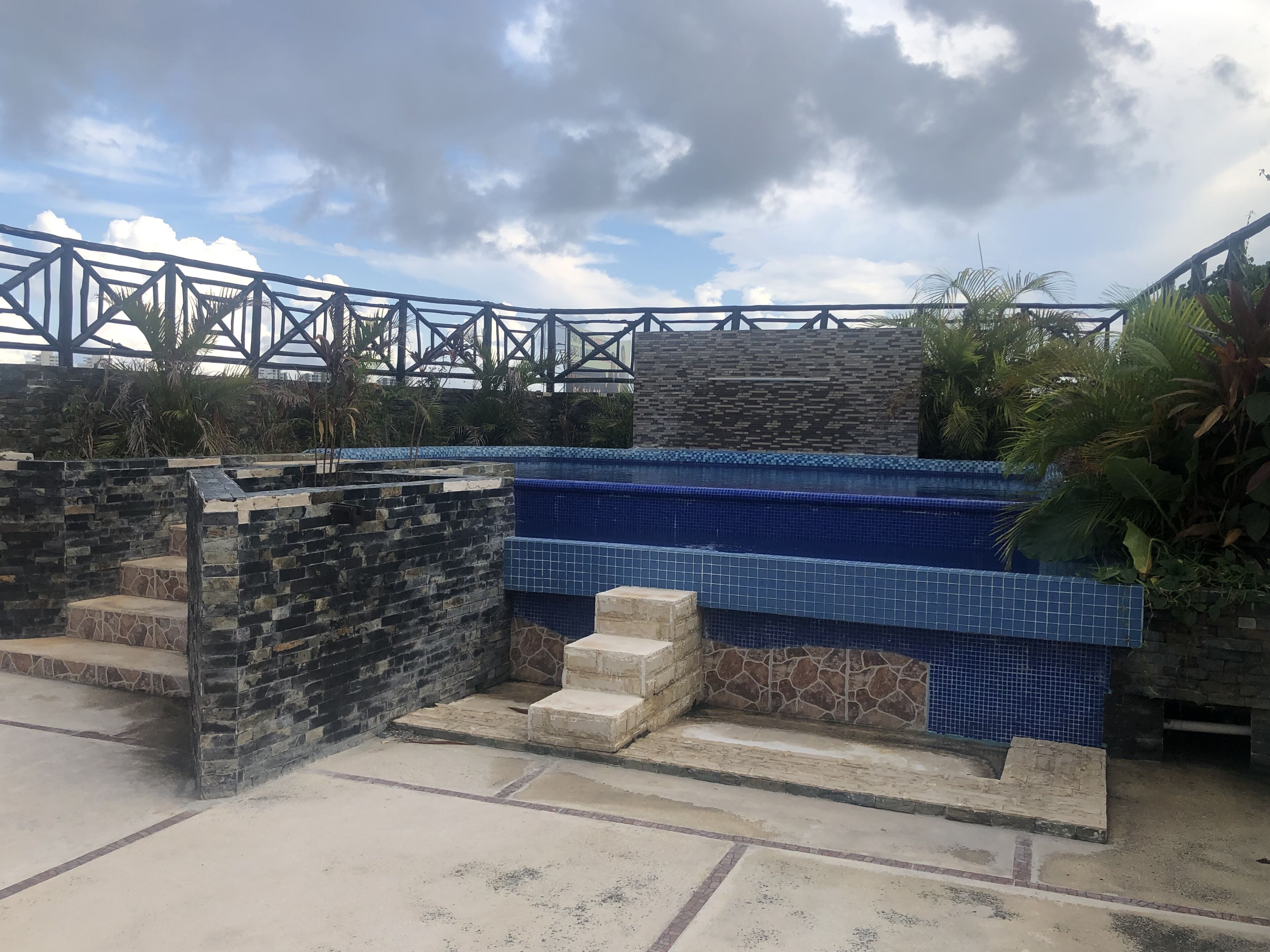 Hotel Suites La Roca