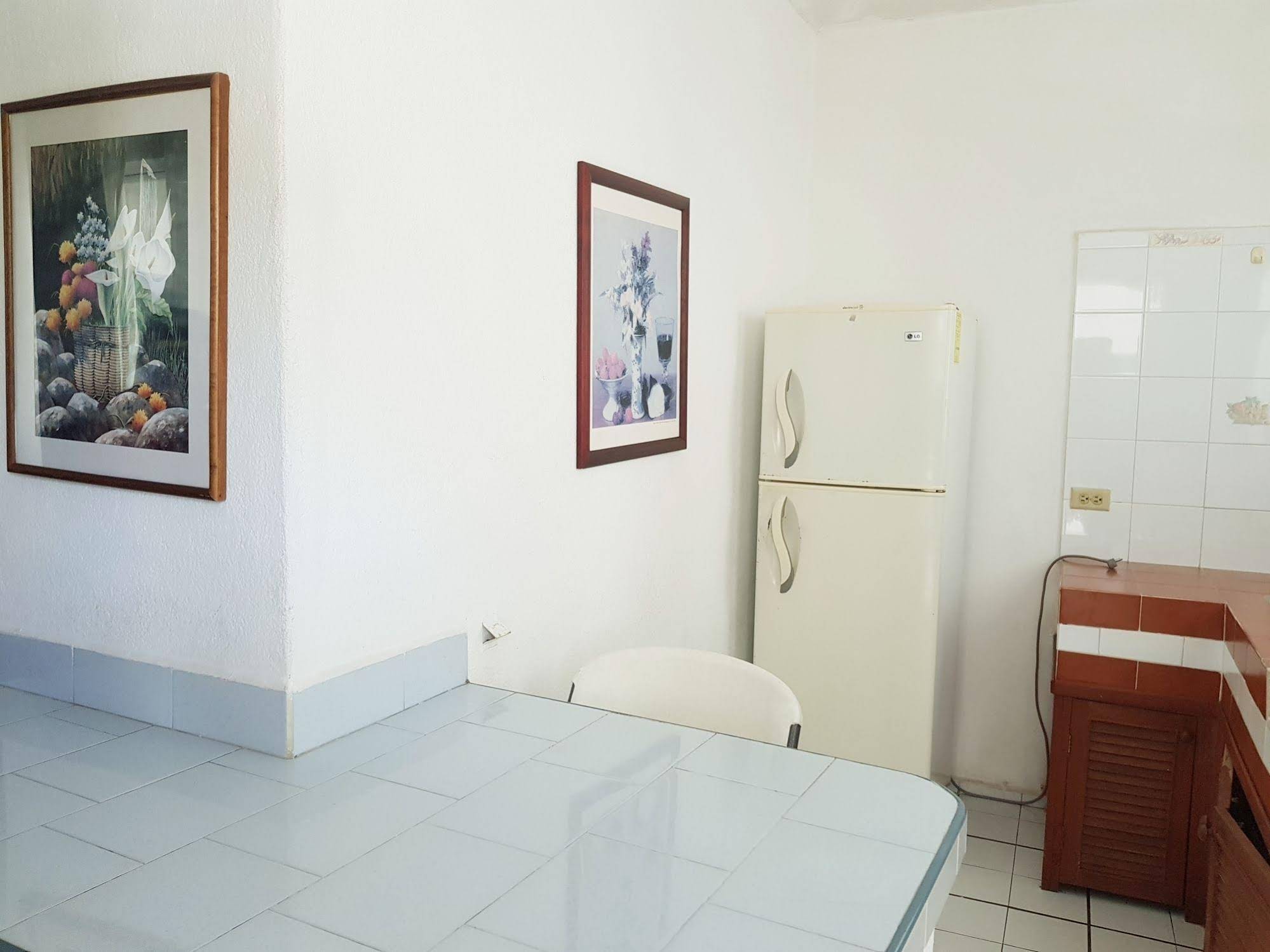Hotel Suites Le Monde