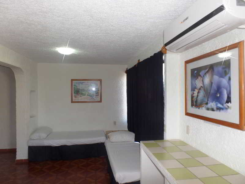 Ikaro Suites Cancun