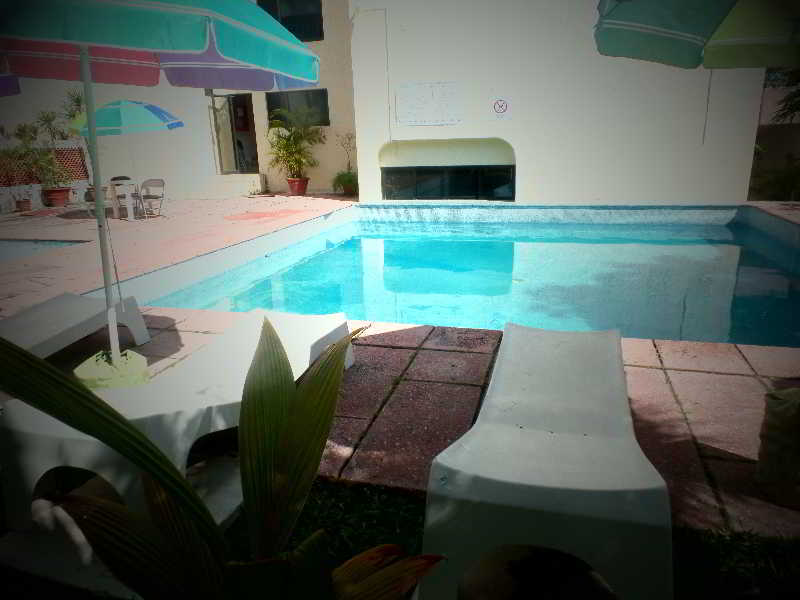 Ikaro Suites Cancun