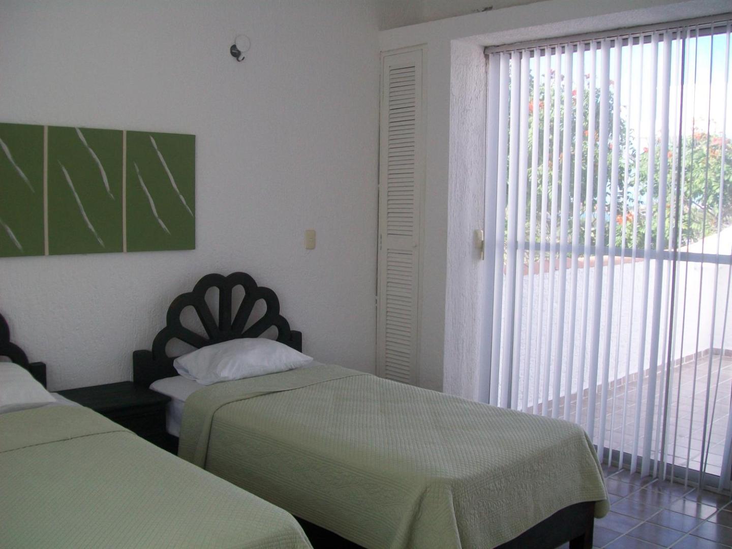 Las Gaviotas Hotel & Suites