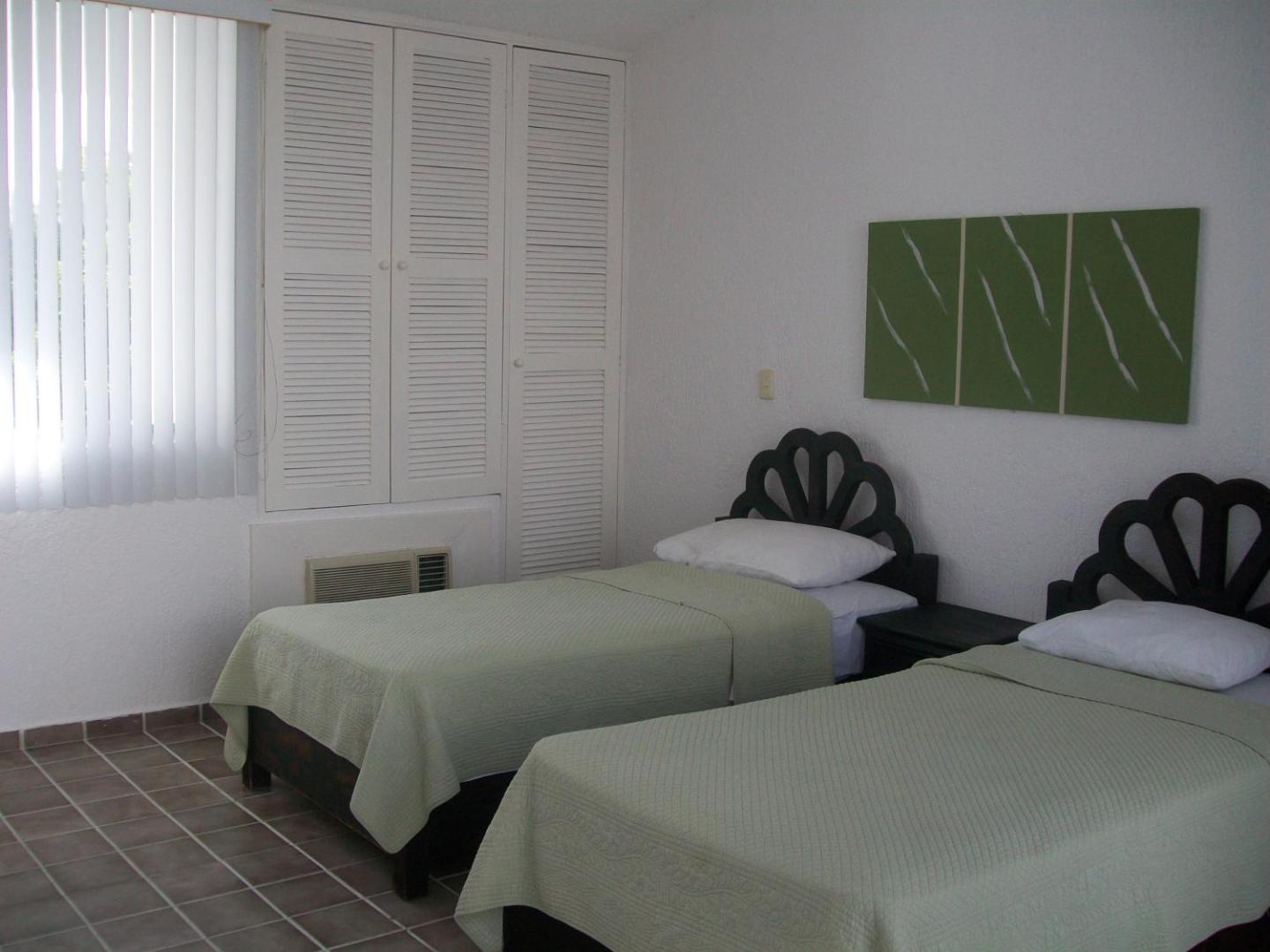 Las Gaviotas Hotel & Suites