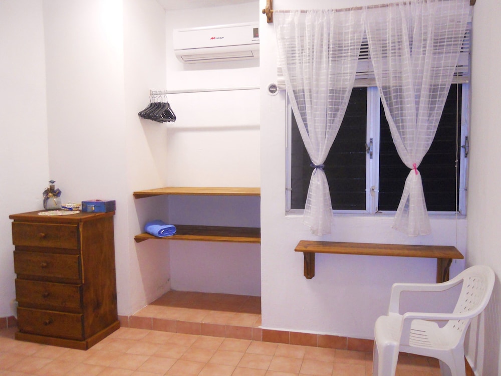 Los Caracoles Bed & Breakfast