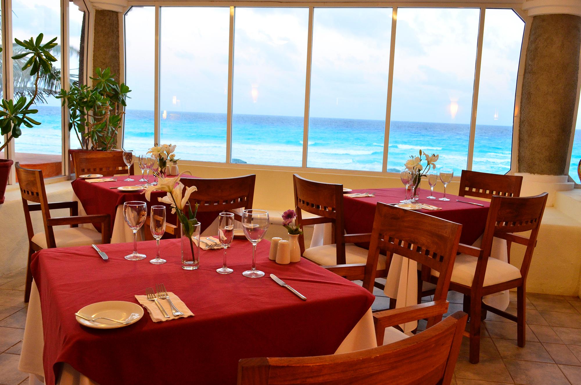 Mia Cancun Resort