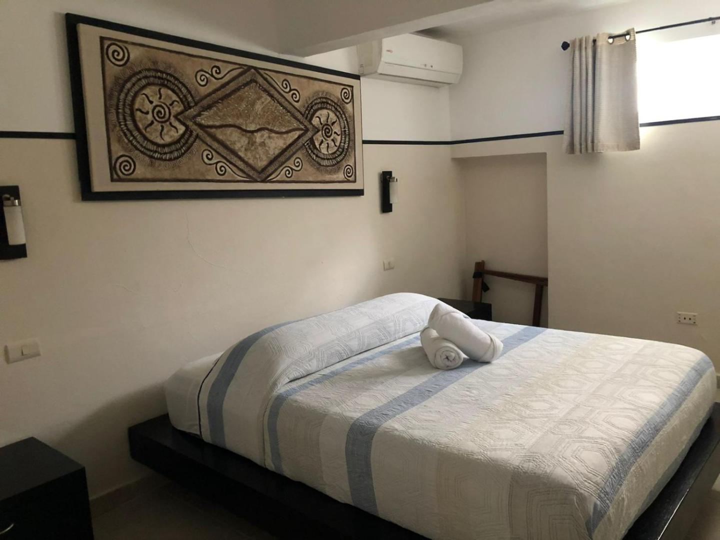 Moloch Hostel & Suites