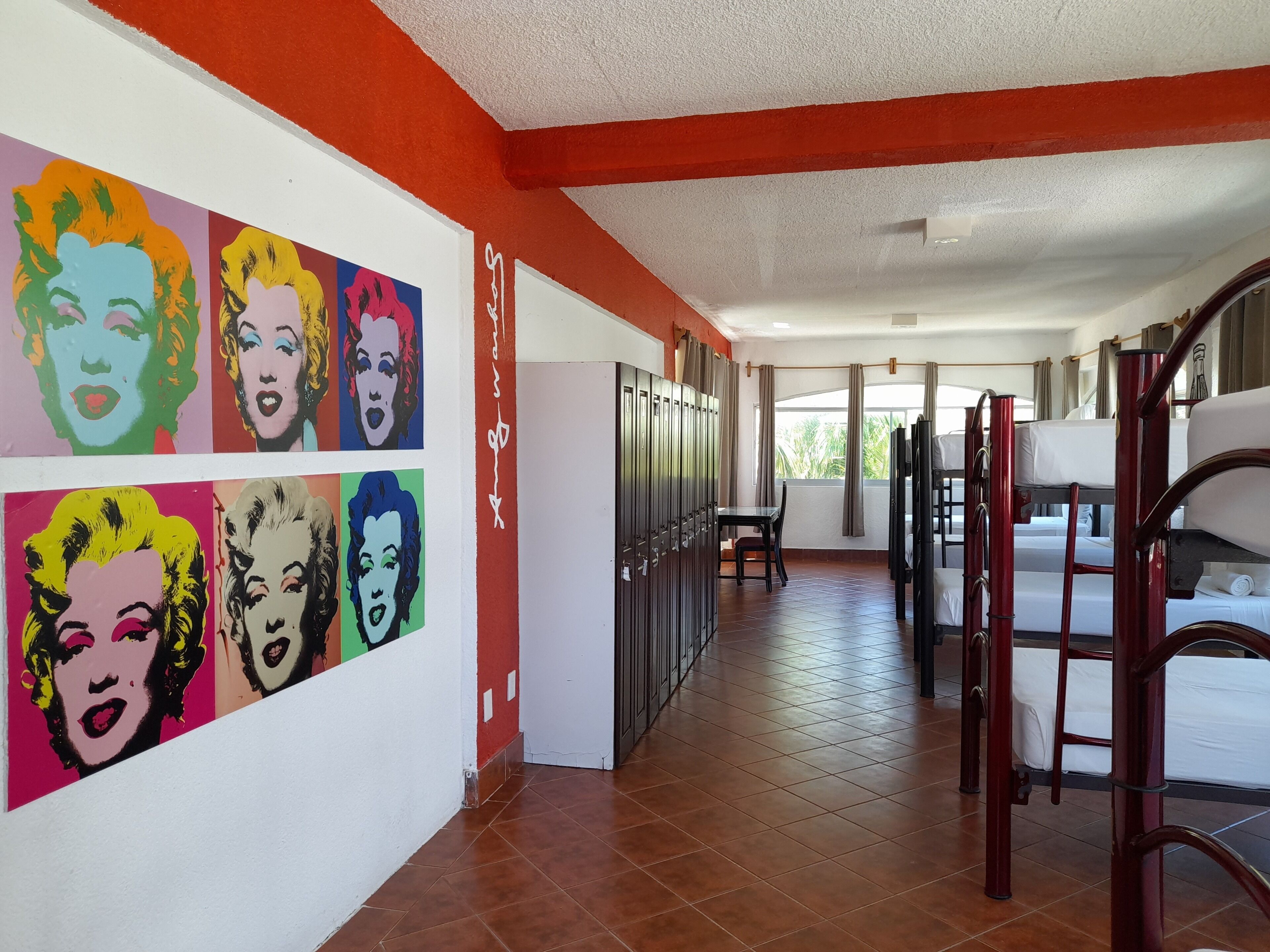 Nirvana Hotel & Hostel - Cancun Hotel Zone