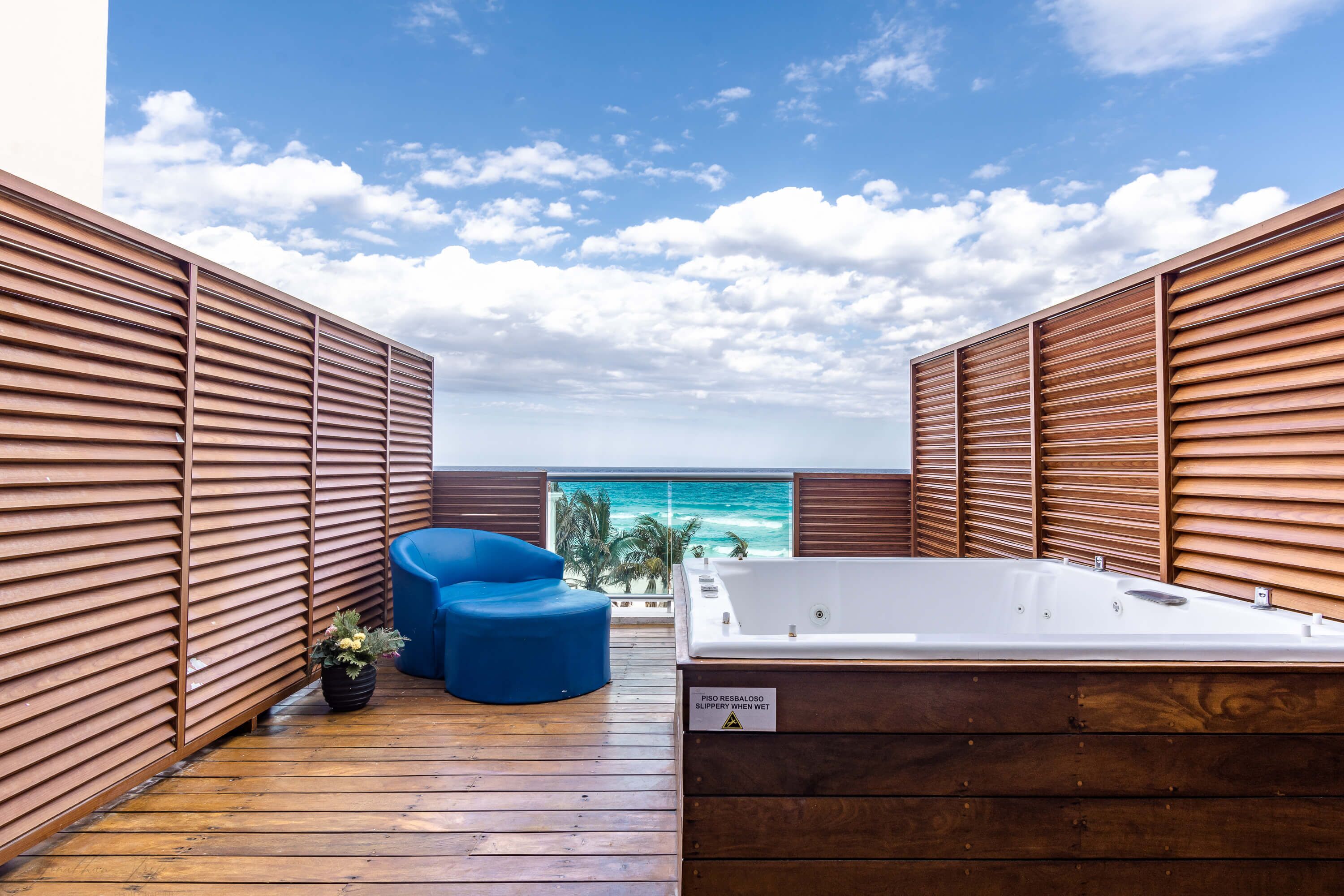 Ocean Dream Cancún by GuruHotel