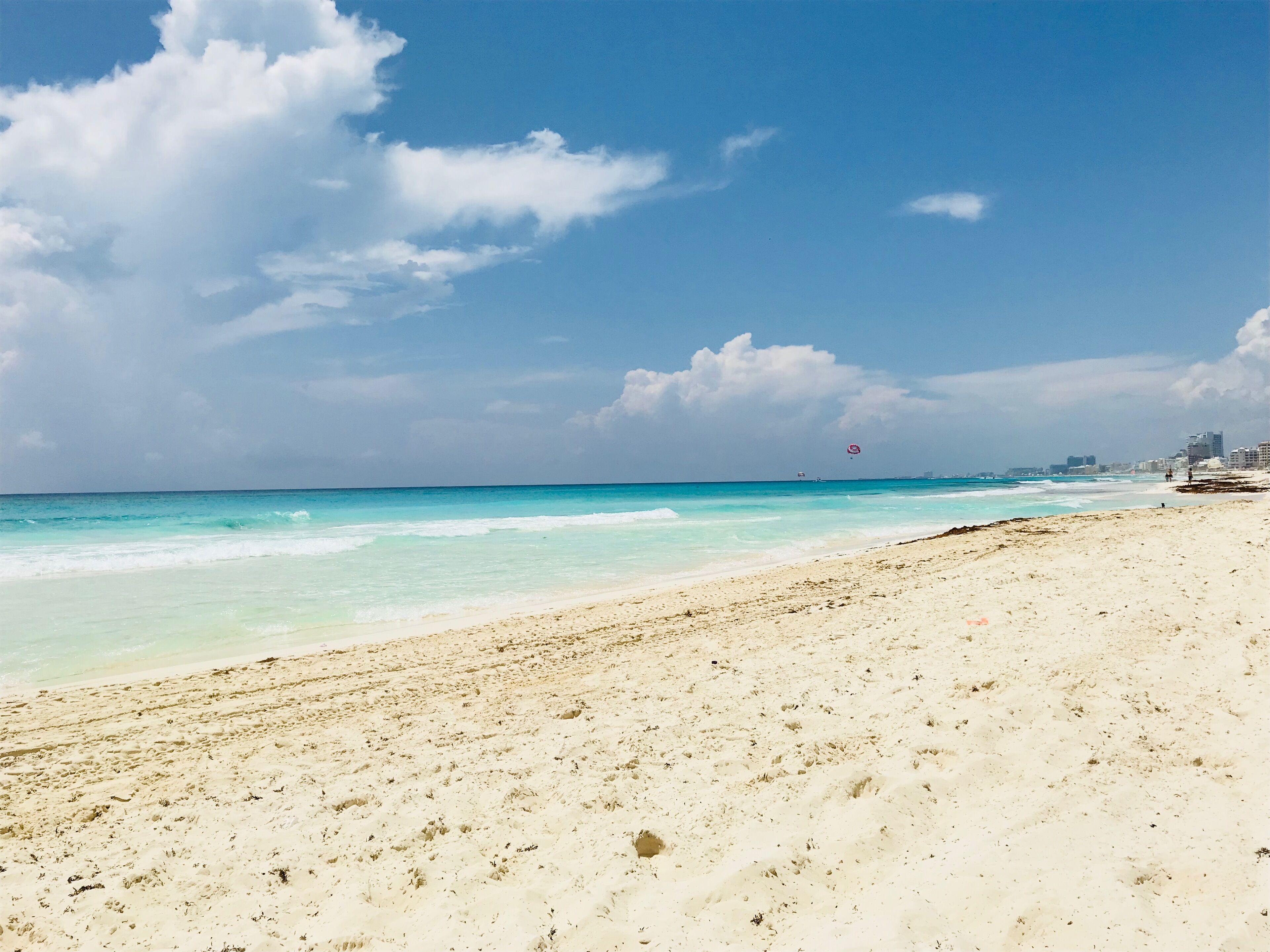 Paradise Beachfront & Nightlife Heart