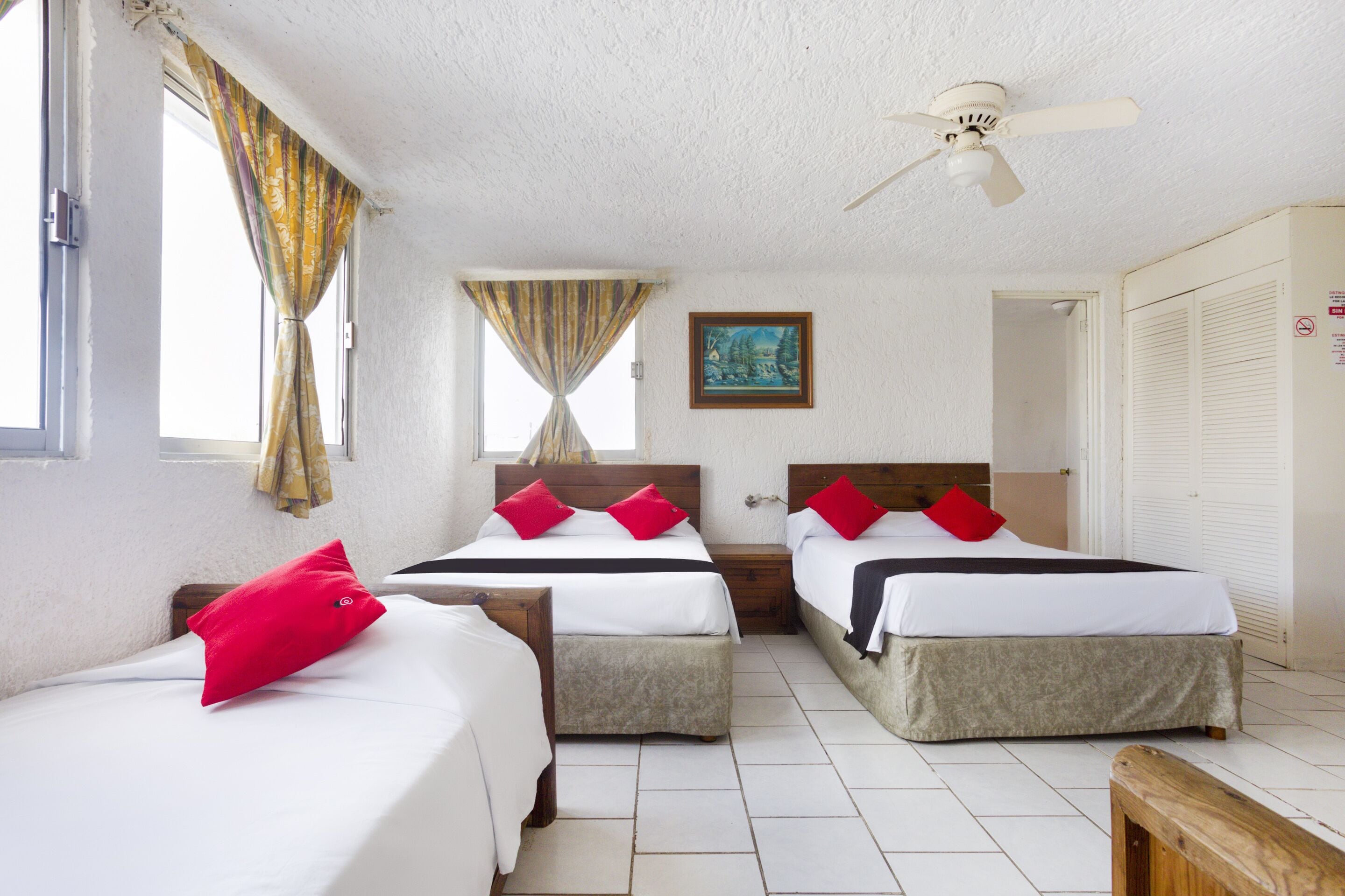 Posada Farallon Inn