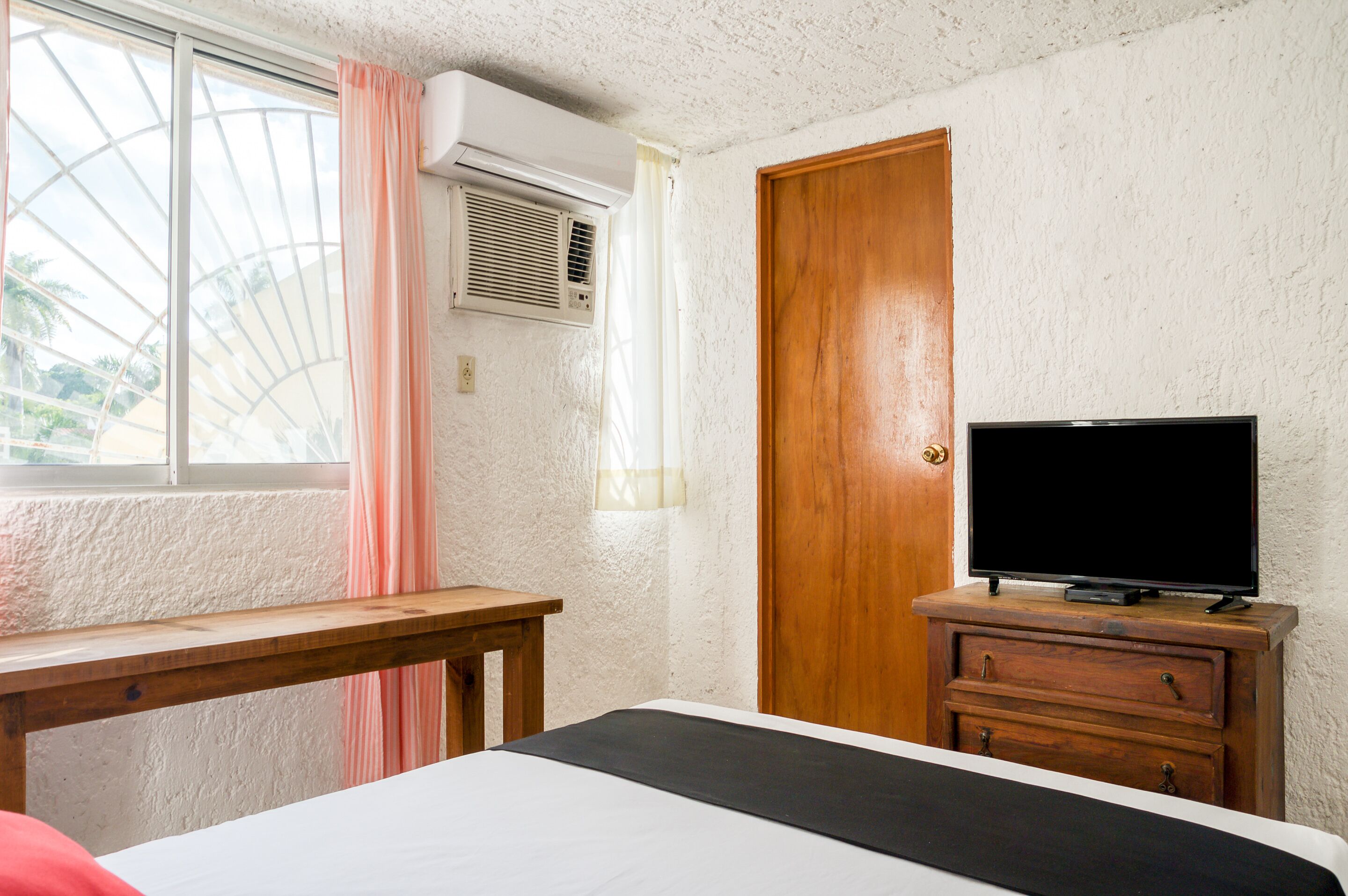 Posada Farallon Inn