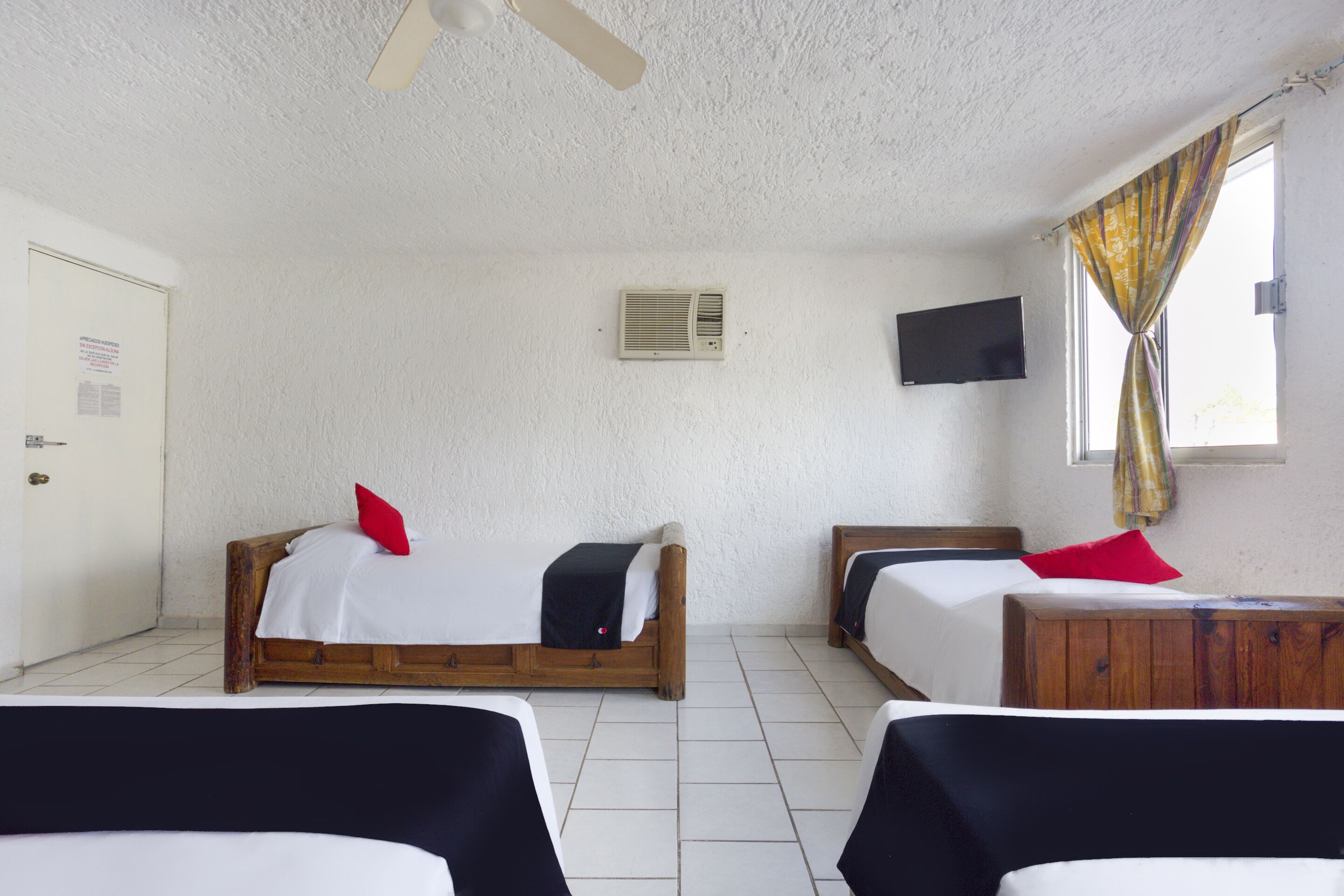 Posada Farallon Inn