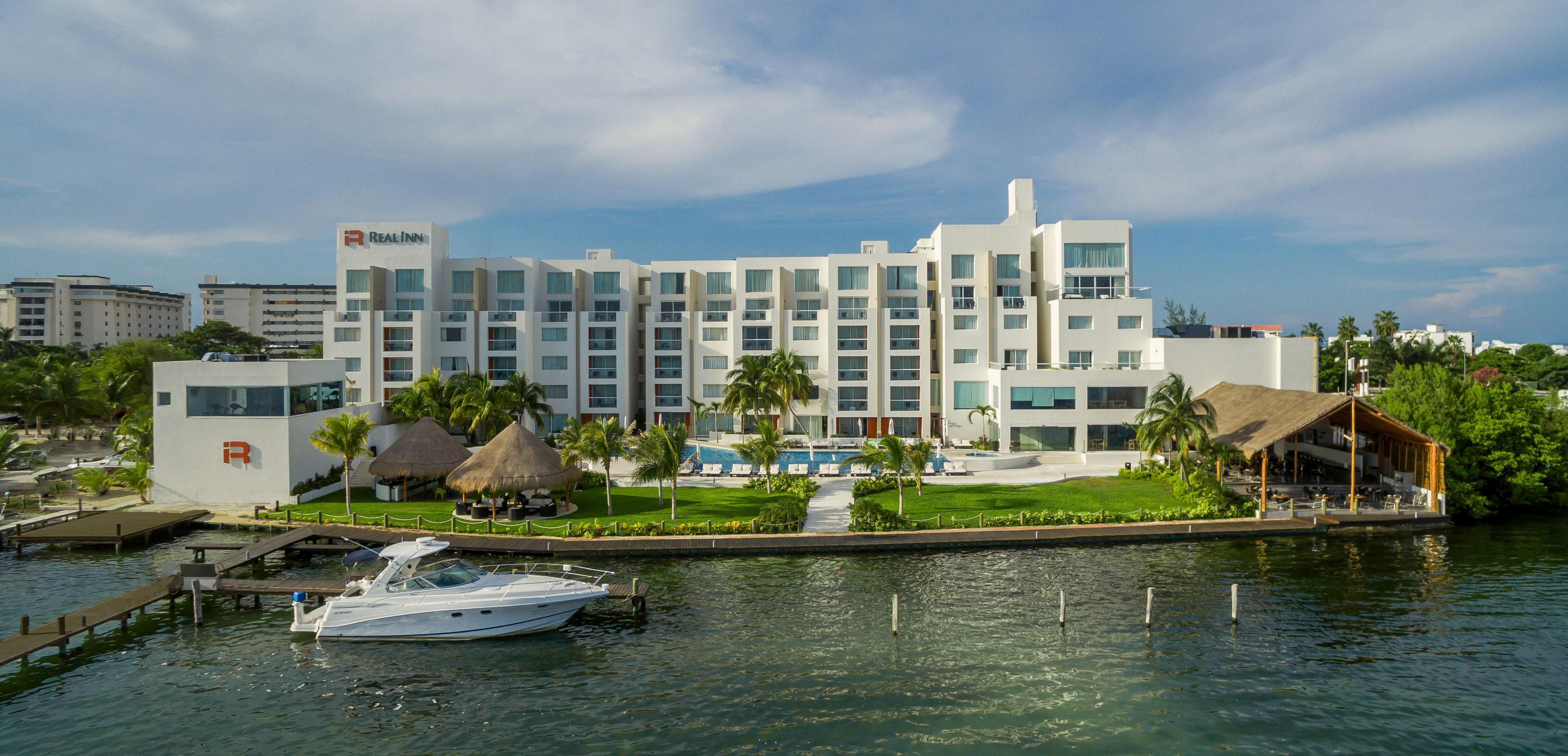 Real Inn Cancún