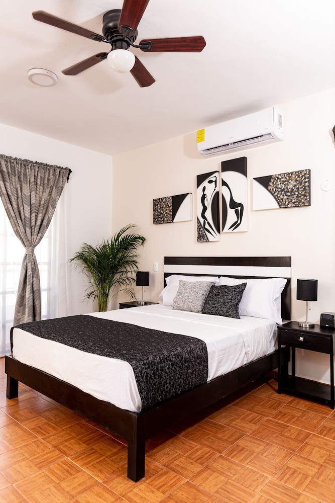 Santa Fe Studios And Suites