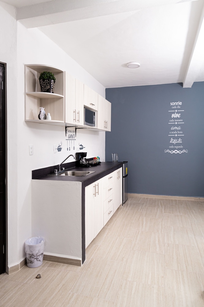 Santa Fe Studios And Suites