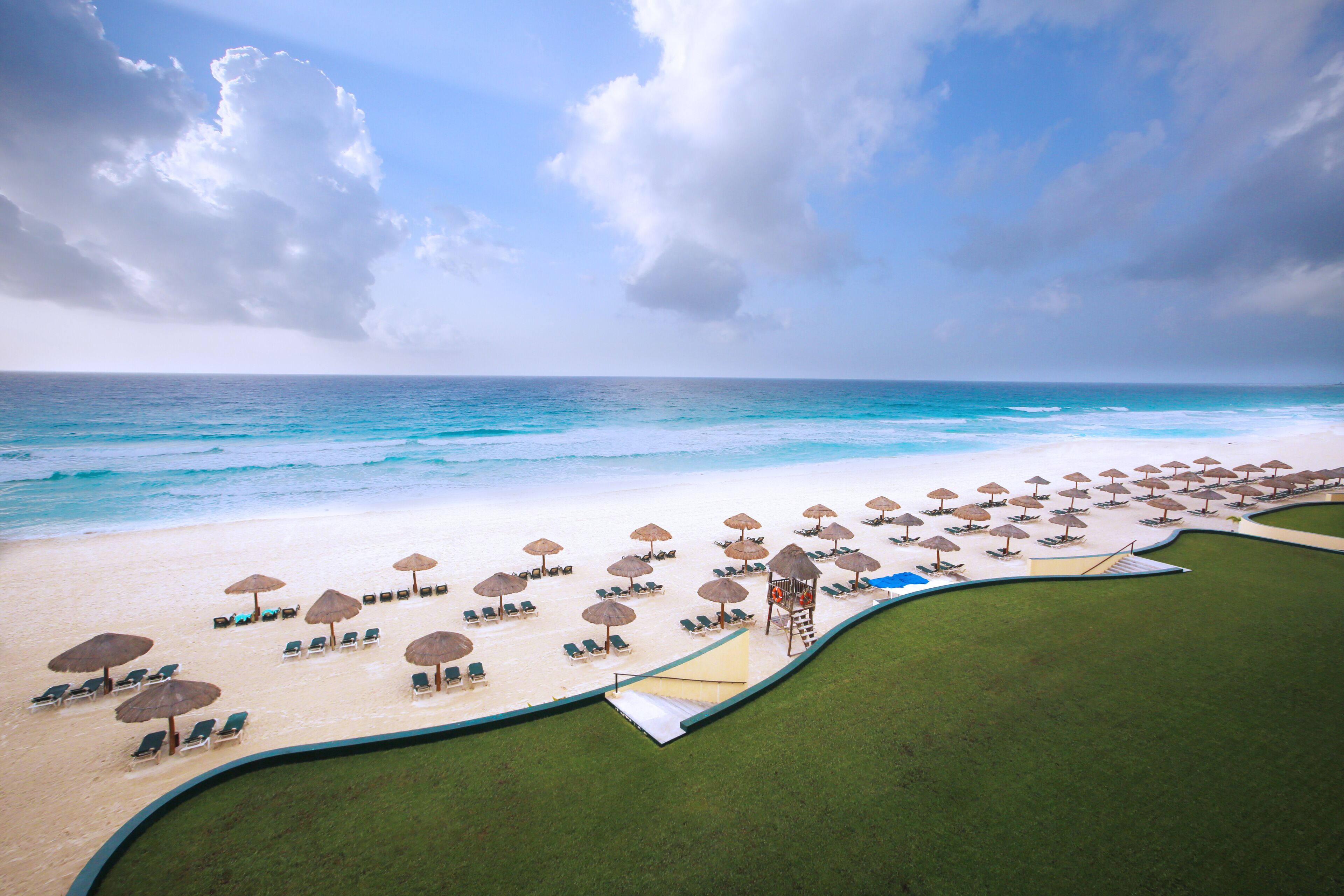 The Royal Islander - An All Suites Resort