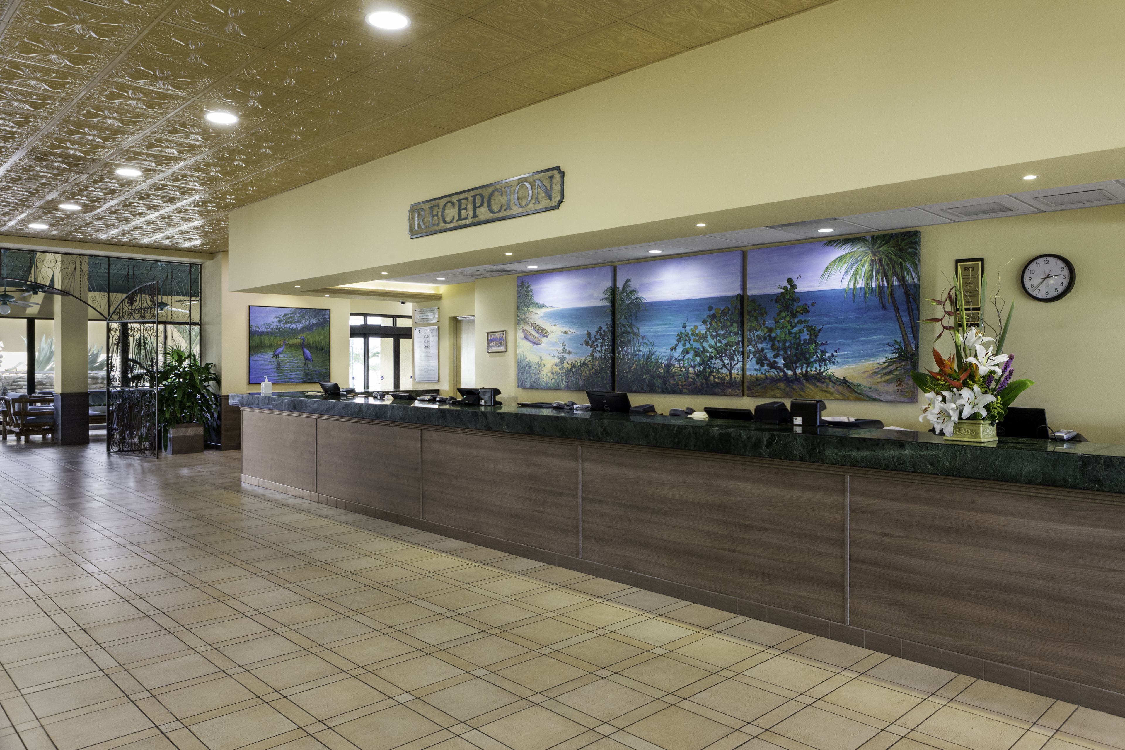 The Royal Islander - An All Suites Resort