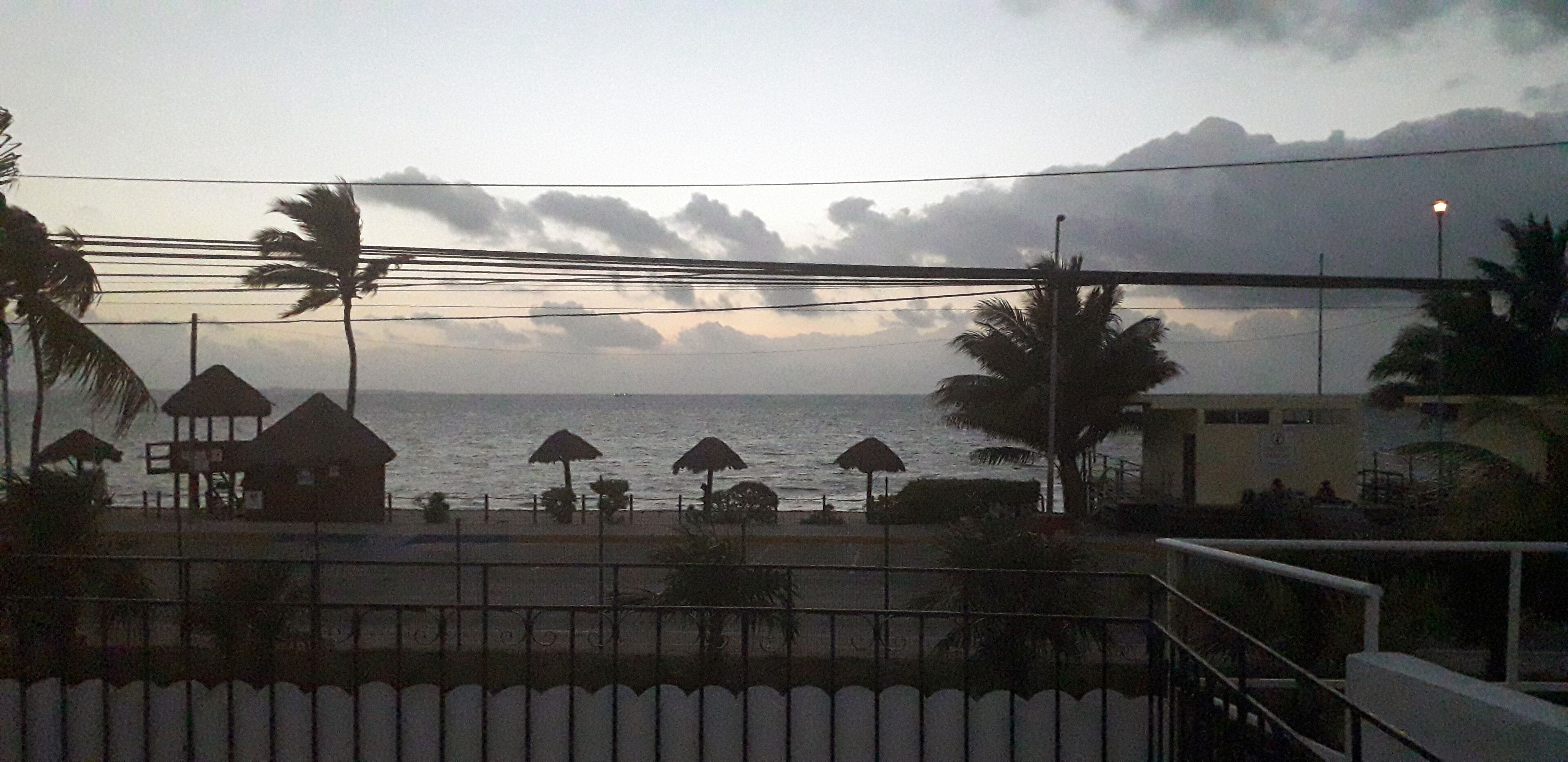 Triton - Rooms In Front Of The Beach