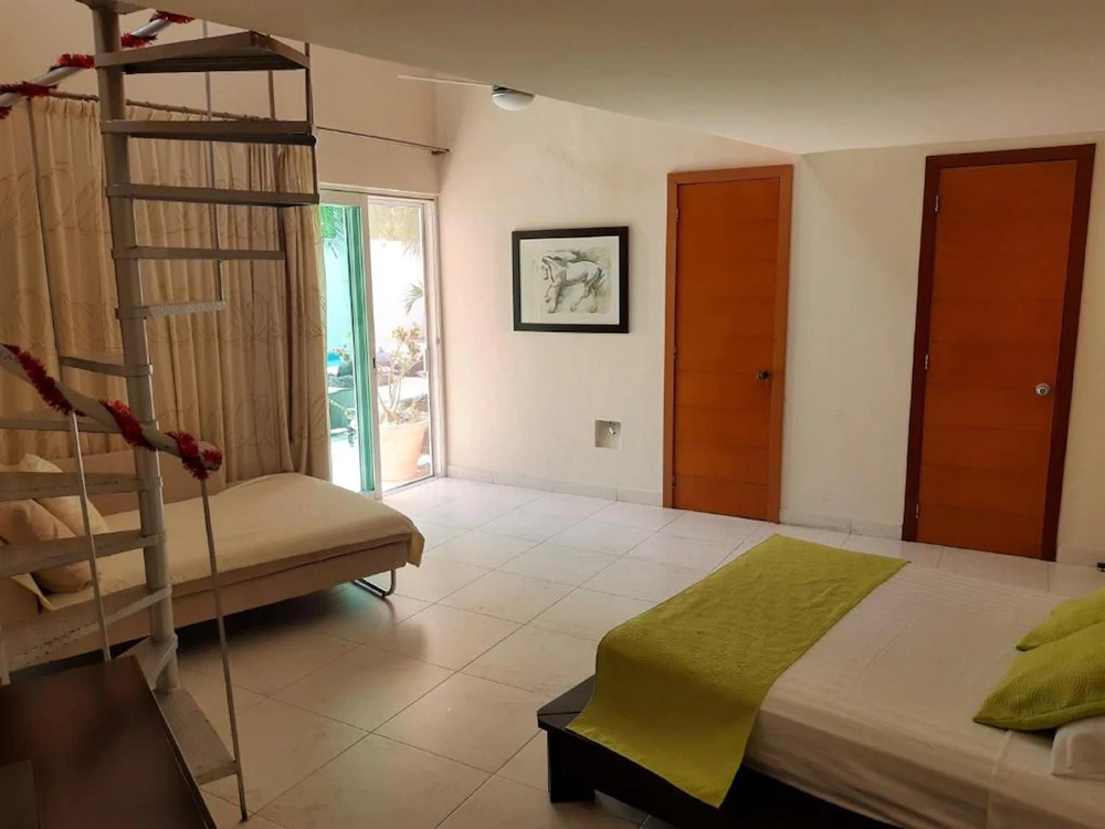 Villa Airport Prestige